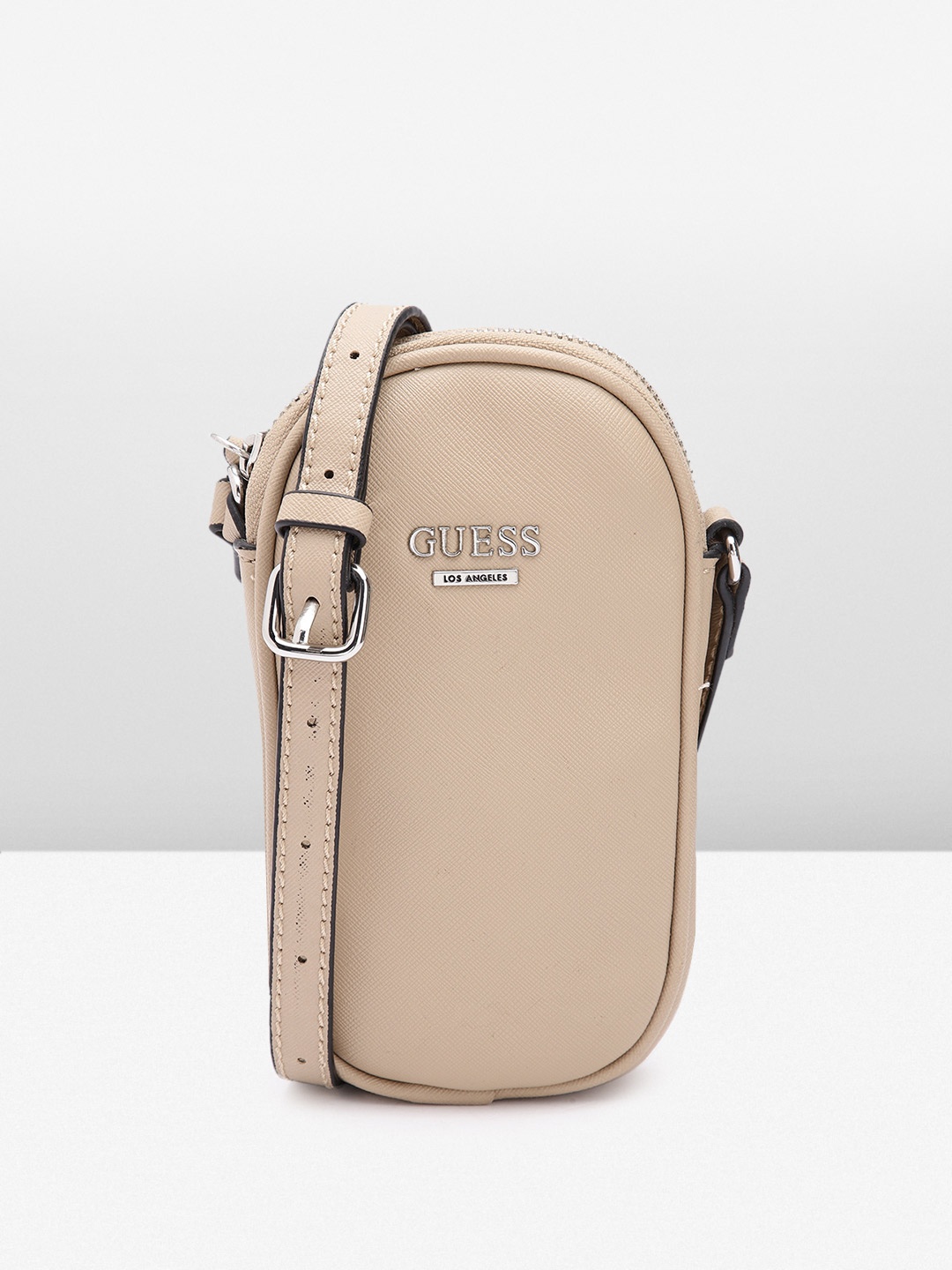 

GUESS Women Mobile Pouch, Beige