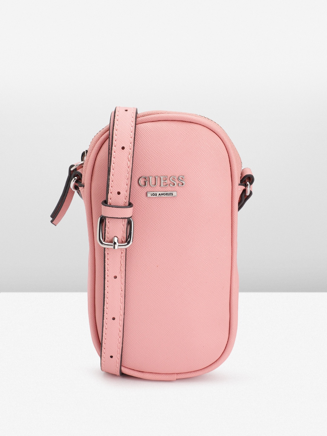 

GUESS Women Textured Mobile Pouch, Pink