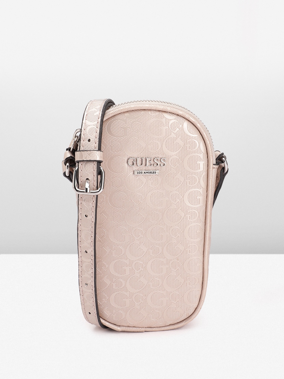 

GUESS Women Brand Logo Textured Mobile Pouch, Beige