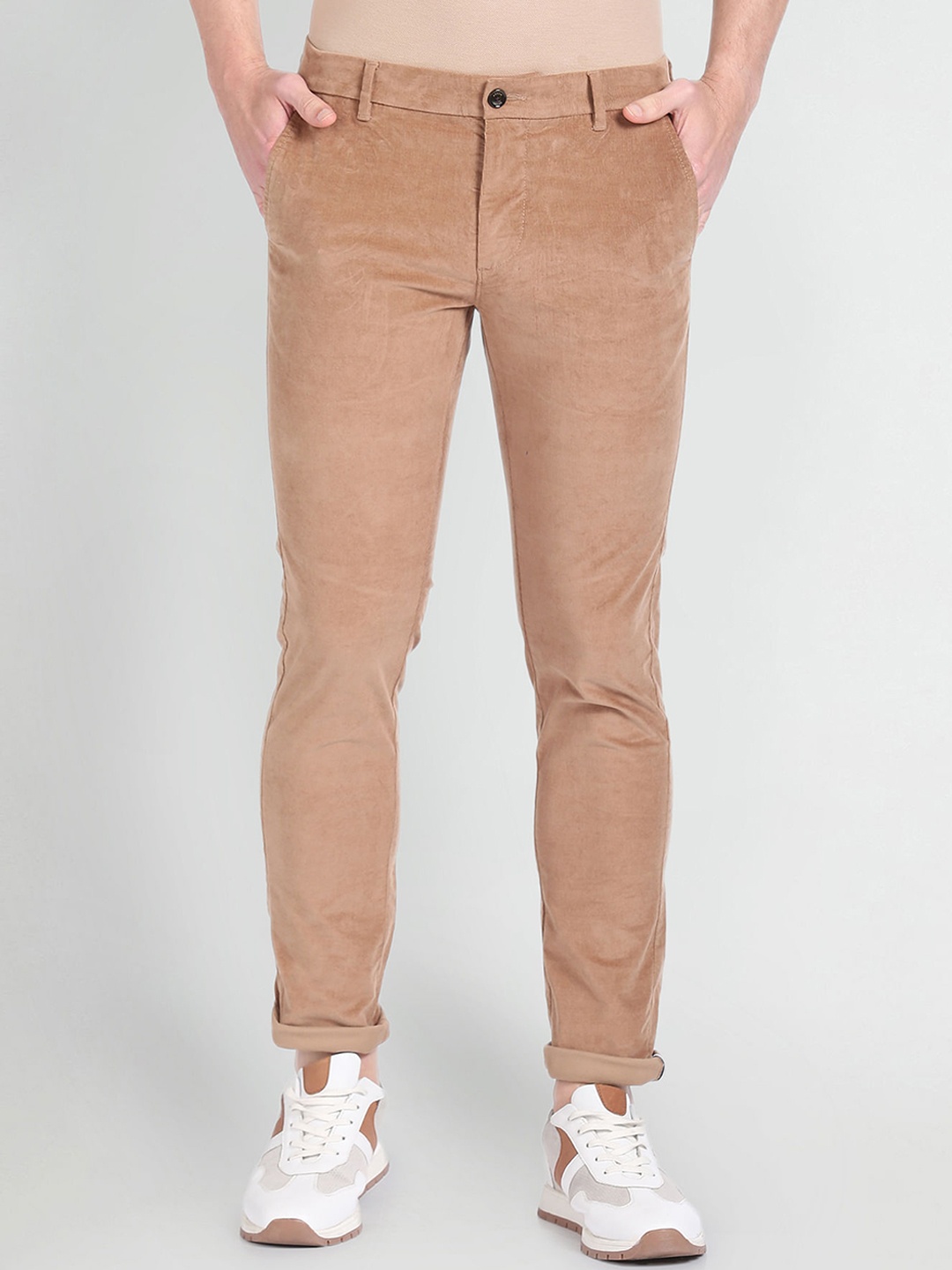 

Arrow Sport Men Slim Fit Low-Rise Plain Corduroy Chinos Trousers, Brown