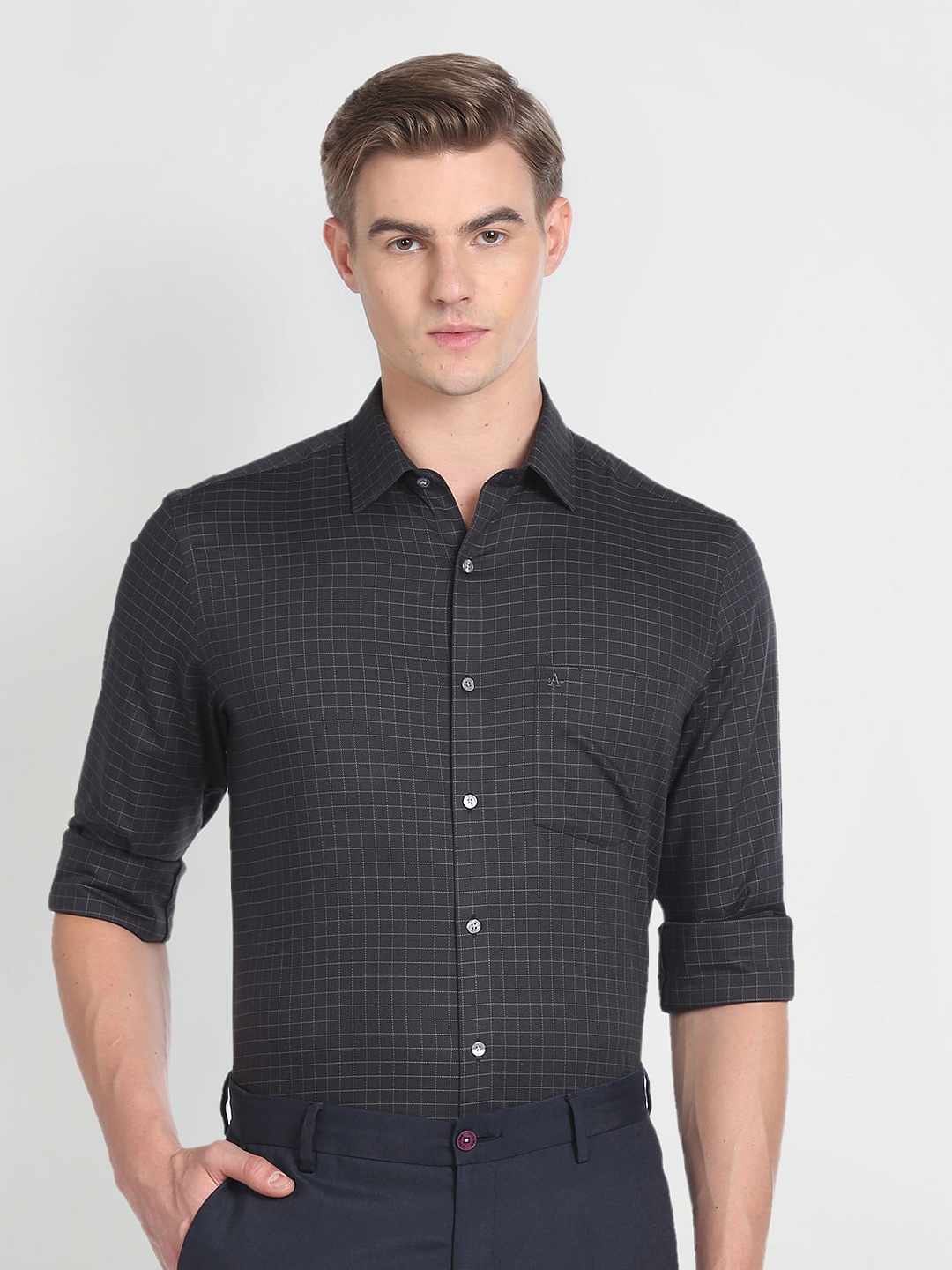 

Arrow Cheked Spread Collar Cotton Formal Shirt, Black