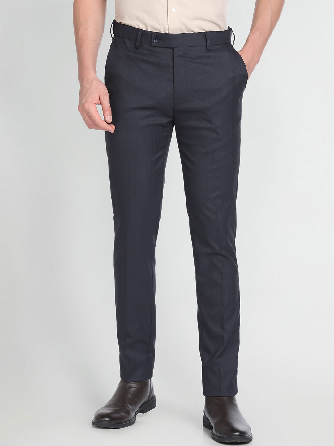

Arrow Men Vertical Stripes Herringbone Trousers, Navy blue
