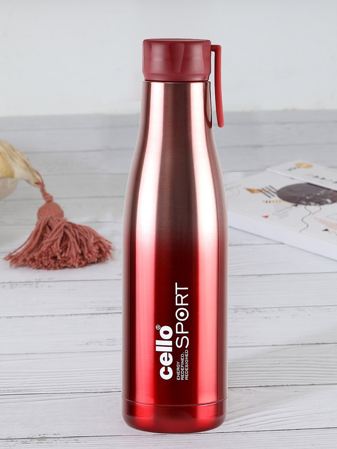 

Cello Dazzle Red Stainless Steel Double Walled Vacusteel Water Flask - 600 ml