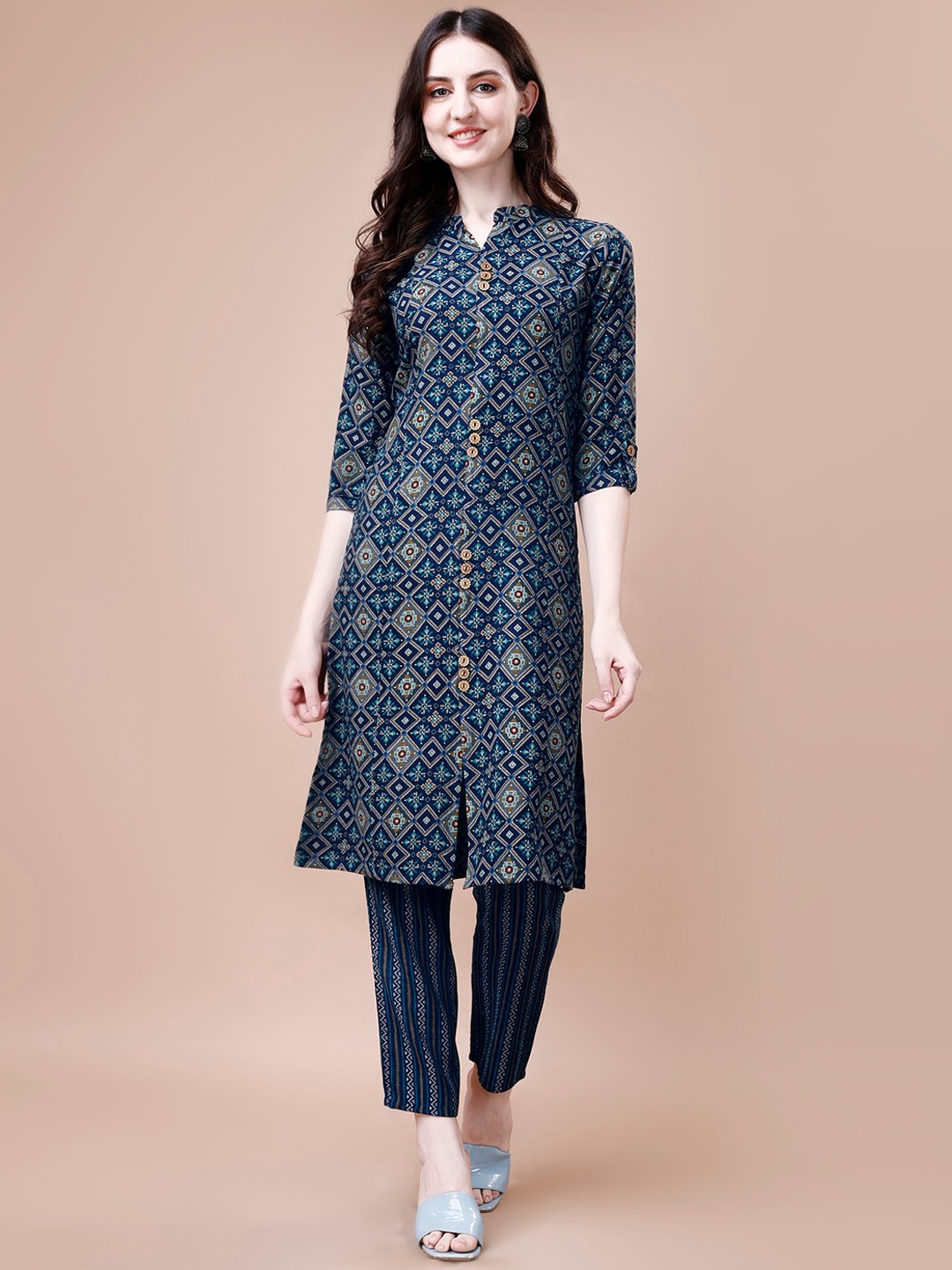 

KALINI Ethnic Motifs Printed Mandarin Collar Regular Kurta With Trousers, Blue
