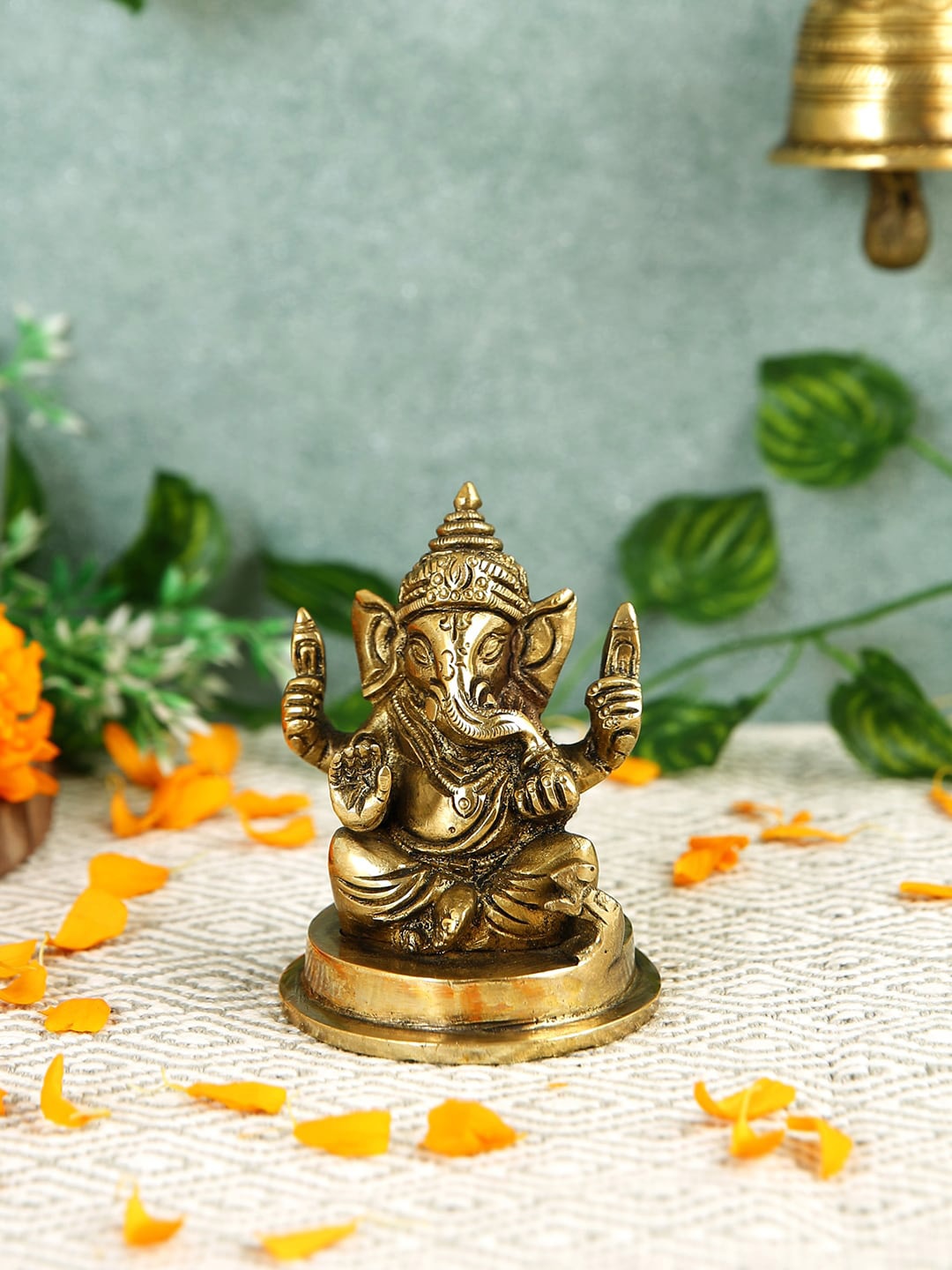 

Imli Street Yellow Chowki Ganesh Idol Brass Showpiece