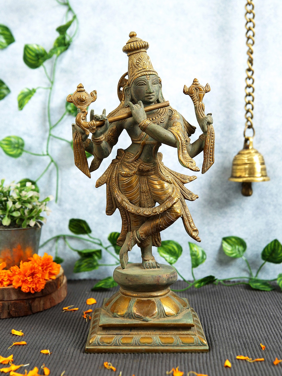 

Imli Street Brown & Green Textured Krishna Brass Idol Showpiece