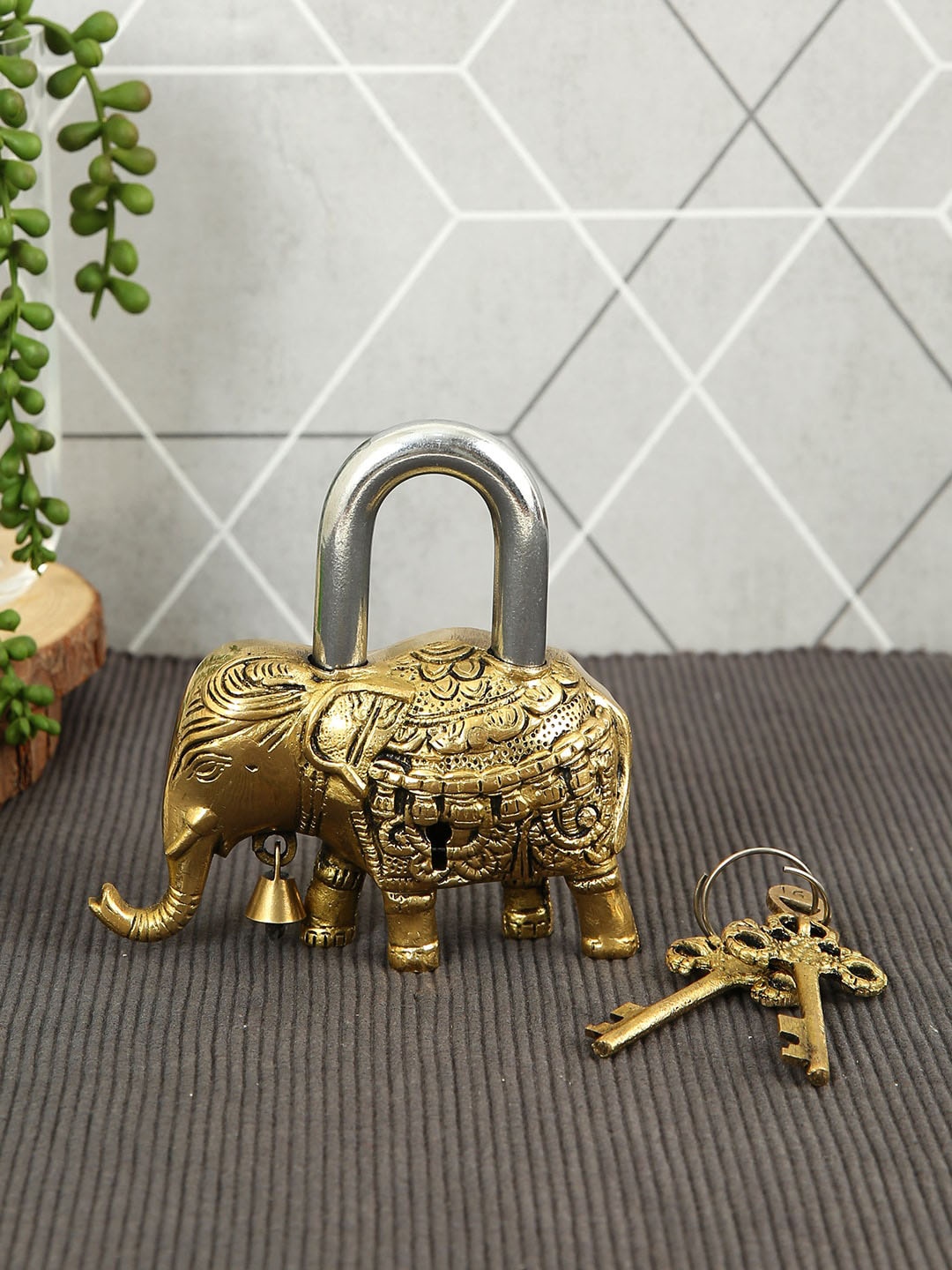 

Imli Street Golden Handmade Elephant Figurine Lock, Gold