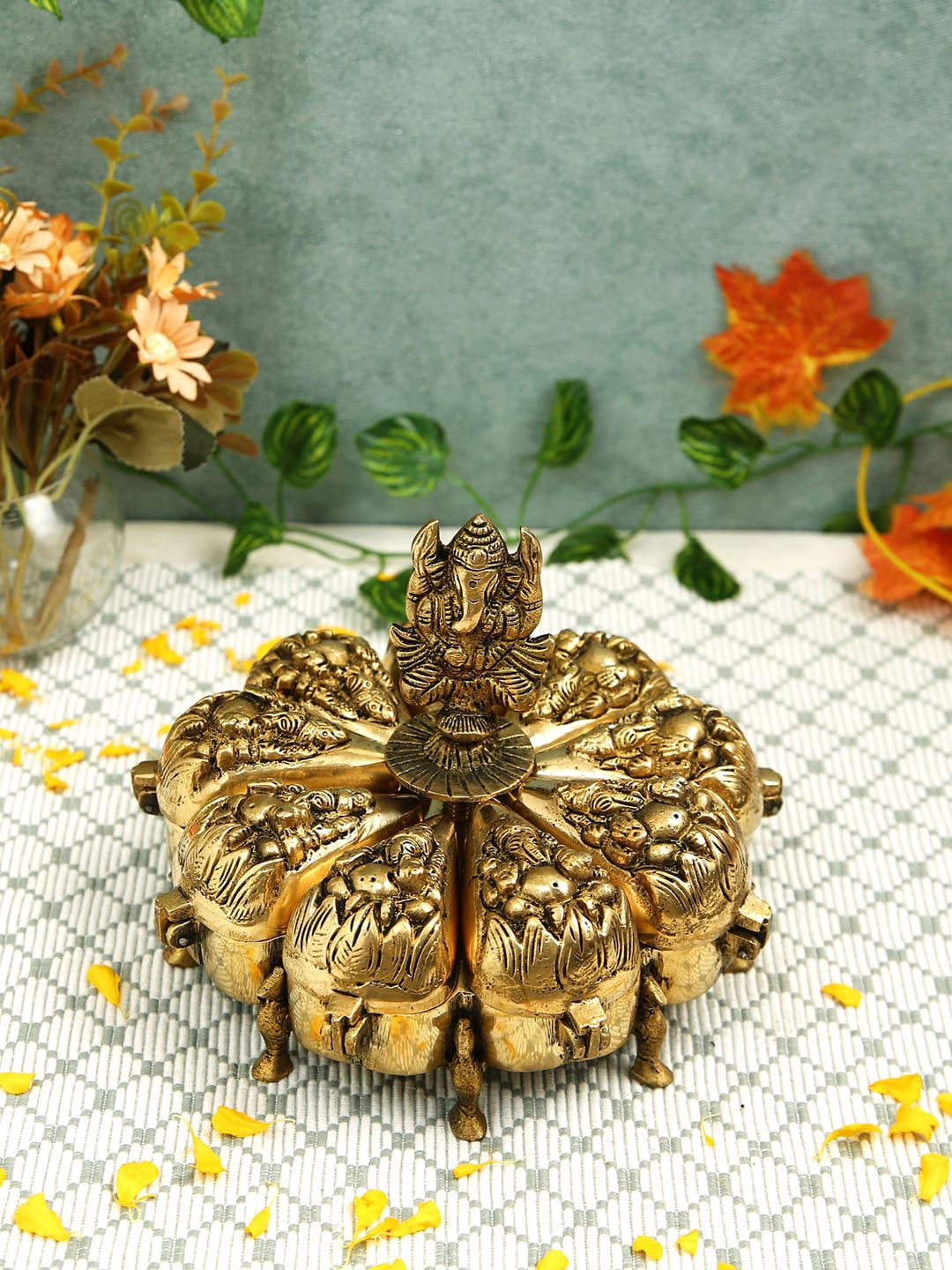 

Imli Street Gold Toned Ganesh Design Big Decorative Brass Idol Showpieces