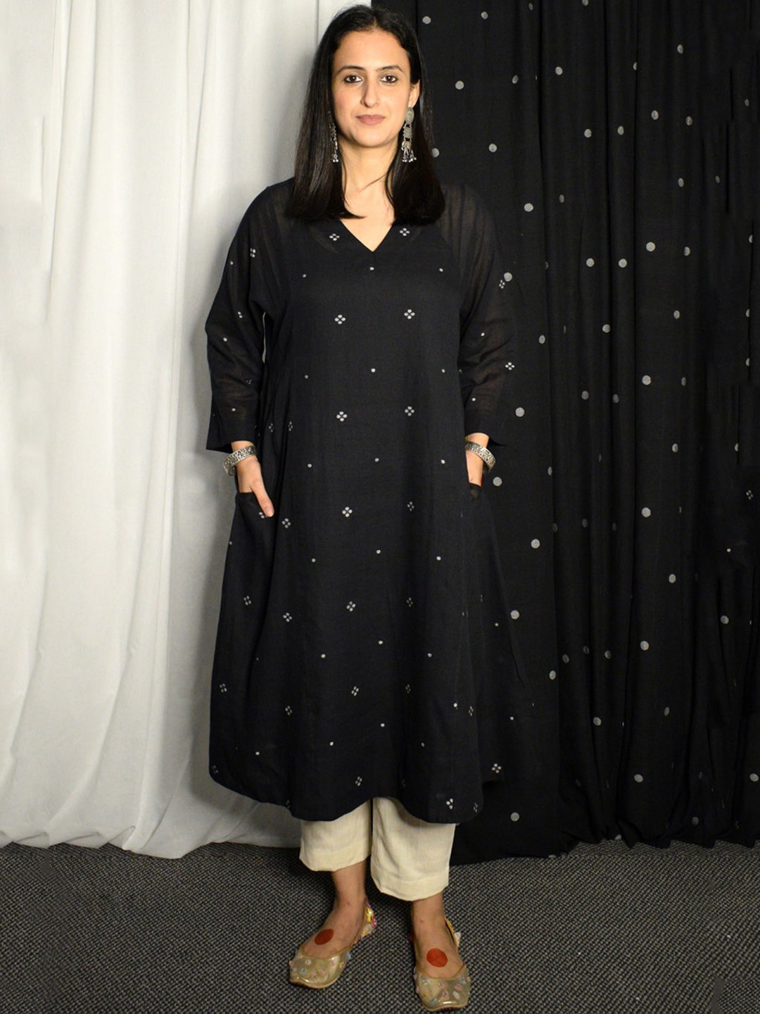 

House of Moxa Ethnic Motifs Printed Pure Cotton Kurta with Trousers, Black