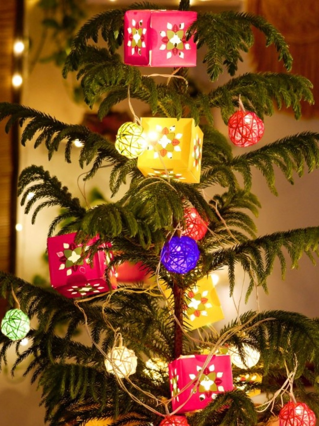 

Indigifts Pink & Yellow DIY Wall Hanging String Lights