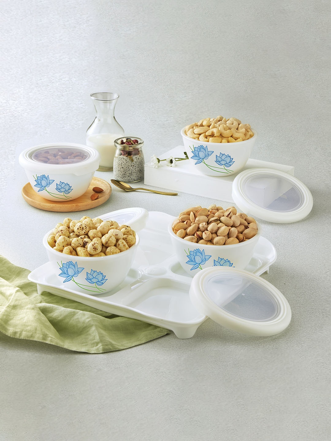 

Cello Tiffany Neelkamal 4 Pieces White Dry Fruit Containers and Lid 500ml Each