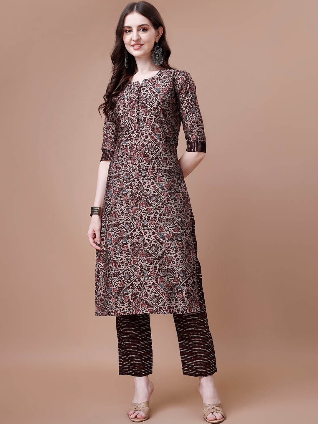 

Pratham Ethnic Motifs Printed Notched Neck Chanderi Silk Kurta With Trousers, Brown