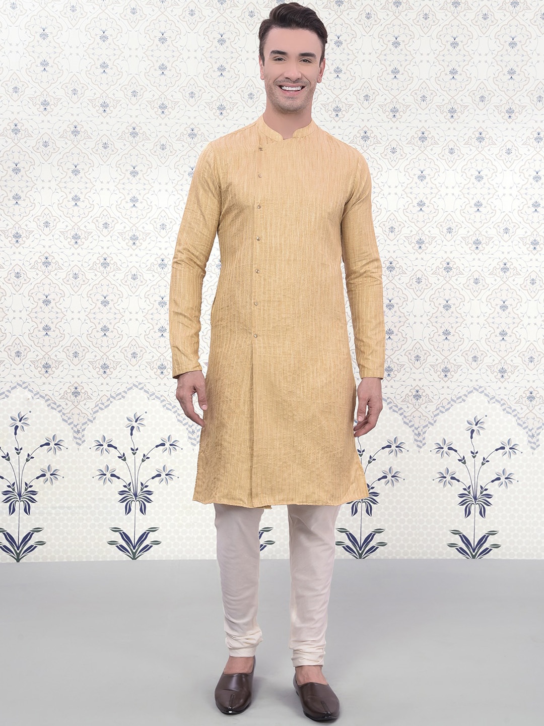 

Ode by House of Pataudi Mandarin Collar Angrakha Jacquard Kurta with Churidar, Cream