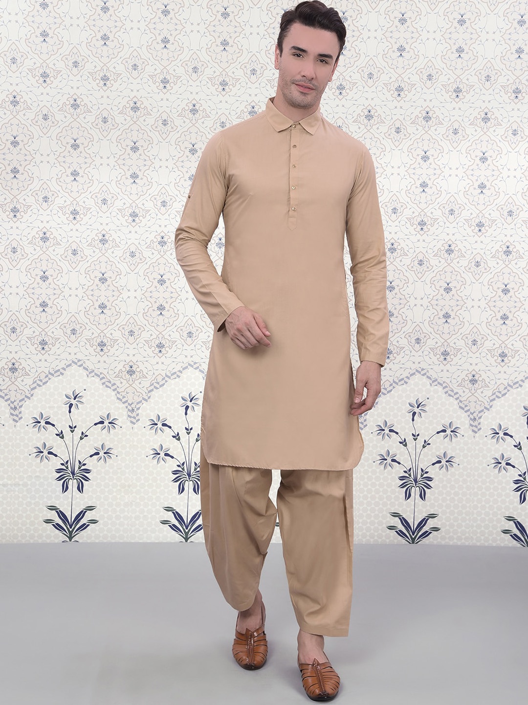 

Ode by House of Pataudi Long Sleeves Shirt Collar Kurta With Salwar, Brown