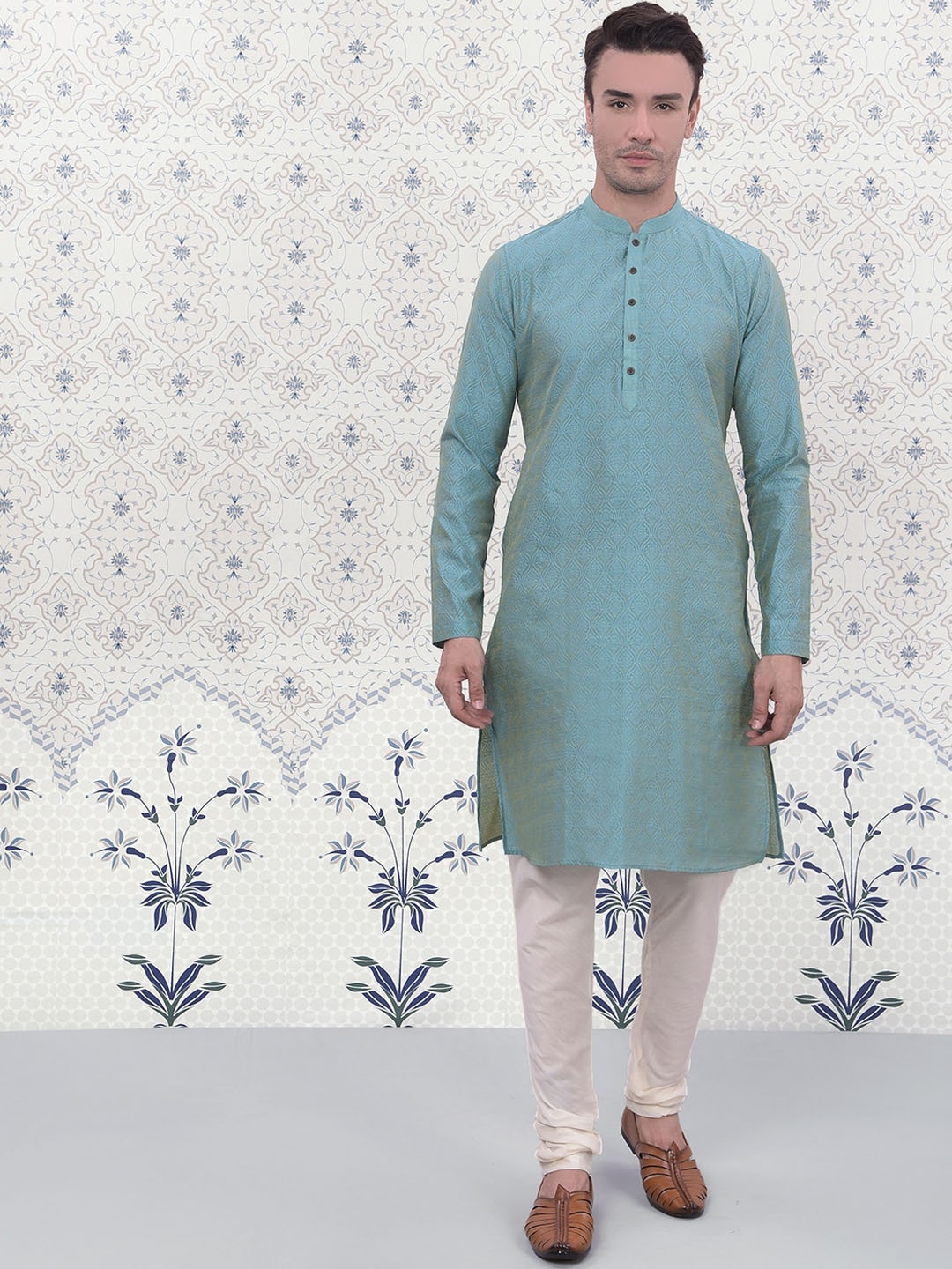 

Ode by House of Pataudi Woven Design Mandarin Collar Regular Kurta with Churidar, Blue