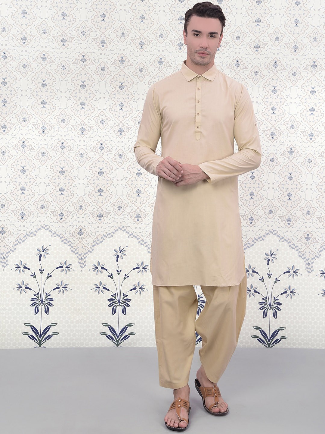 

Ode by House of Pataudi Shirt Collar Regular Kurta With Salwar, Cream