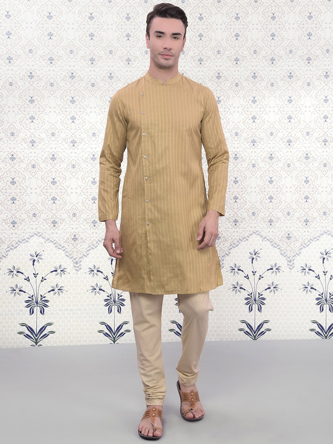 

Ode by House of Pataudi Striped Mandarin Collar Straight Kurta with Churidar, Brown