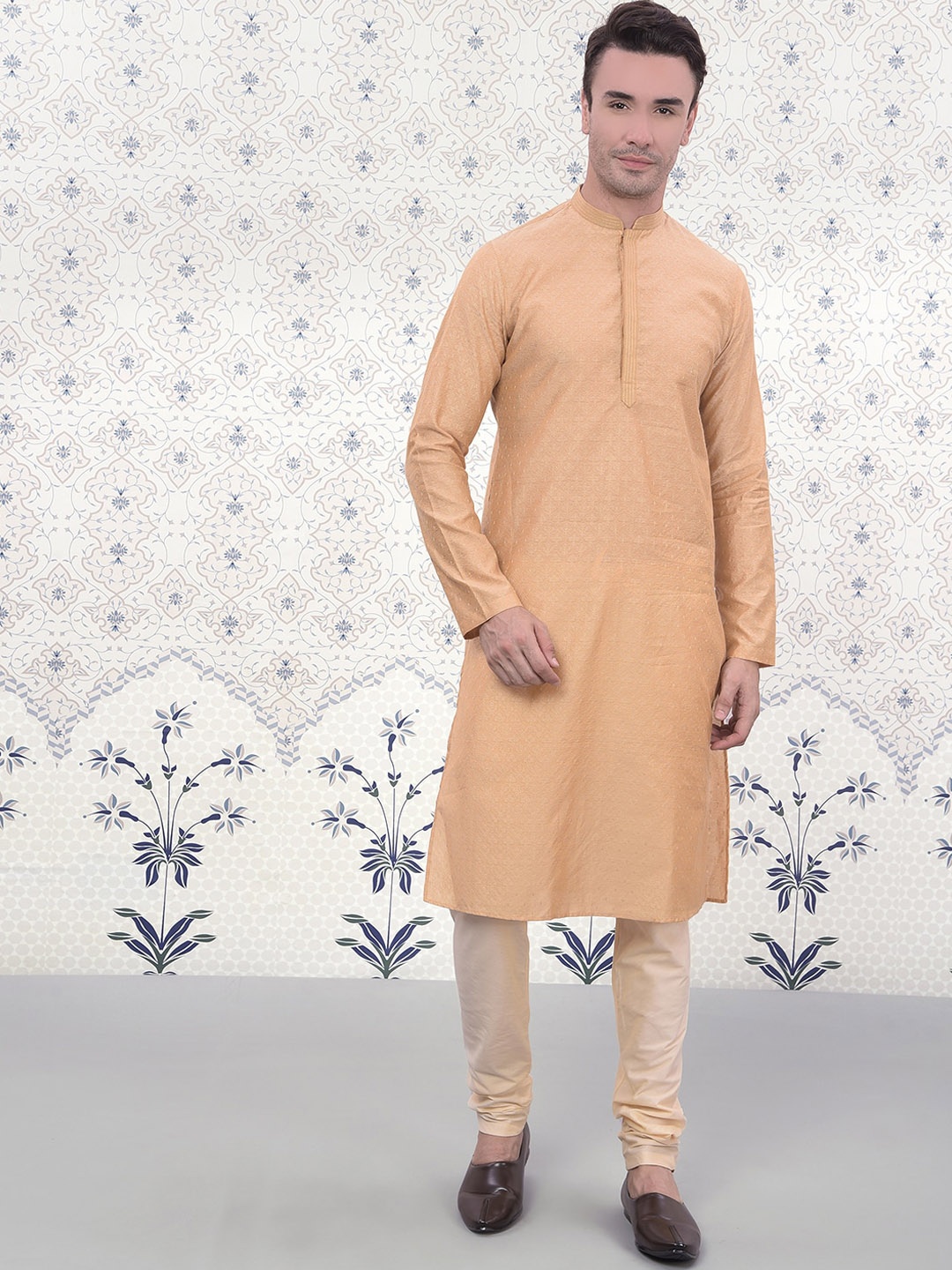 

Ode by House of Pataudi Mandarin Collar Kurta with Churidar, Orange