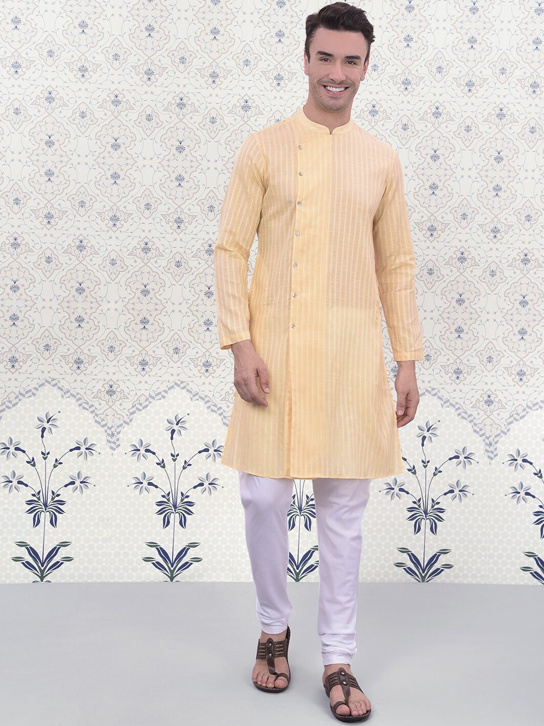 

Ode by House of Pataudi Striped Mandarin Collar Straight Kurta with Churidar, Cream