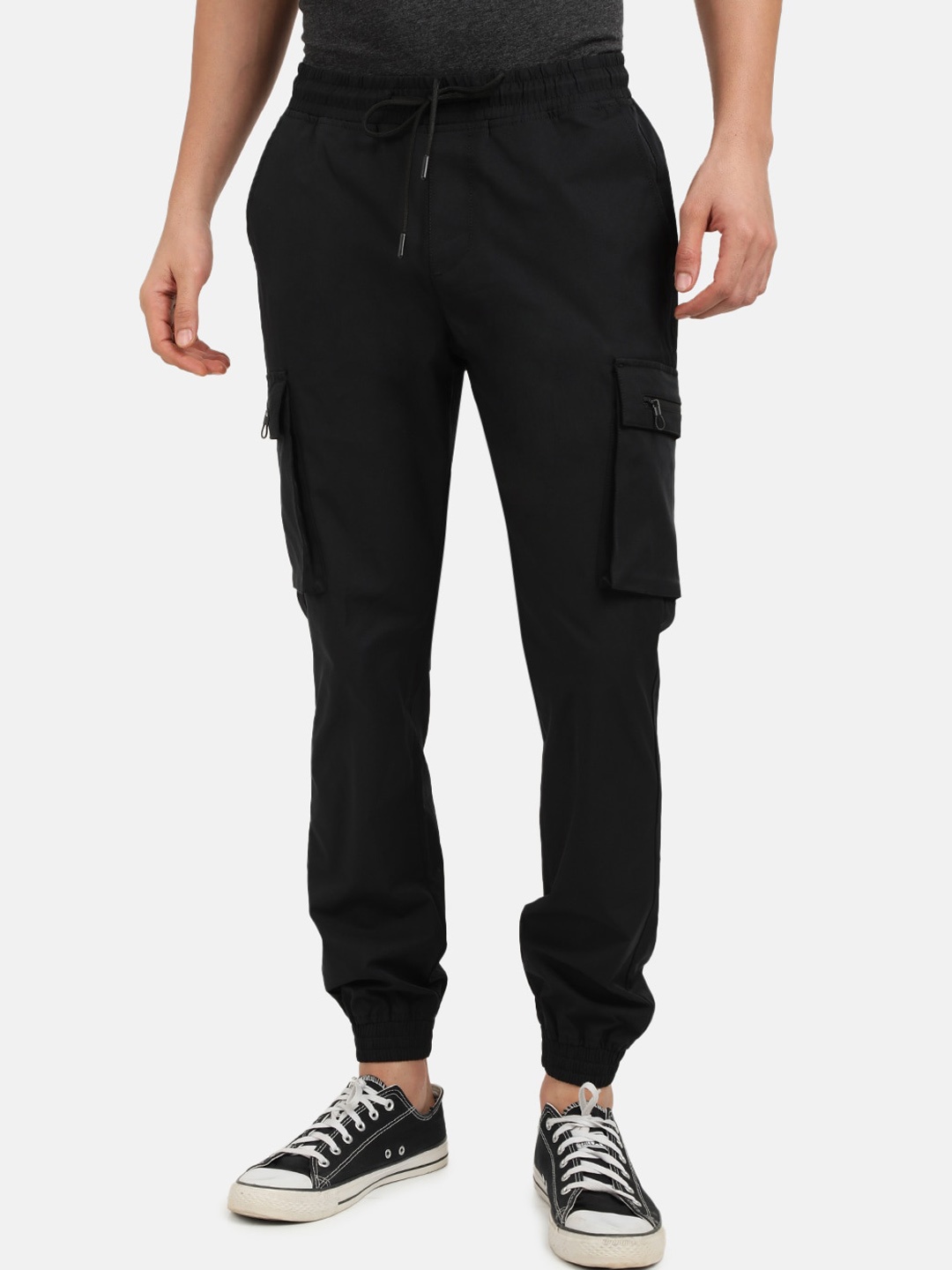 

Bene Kleed Men Jogger Fit Cargos, Black