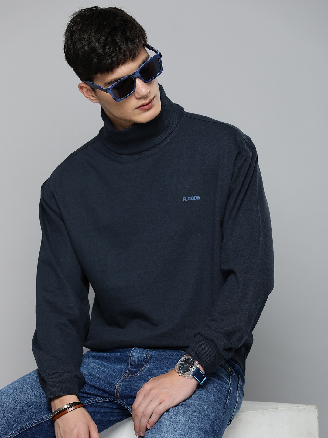 

R.Code by The Roadster Life Co. Men Solid Sweatshirt, Navy blue
