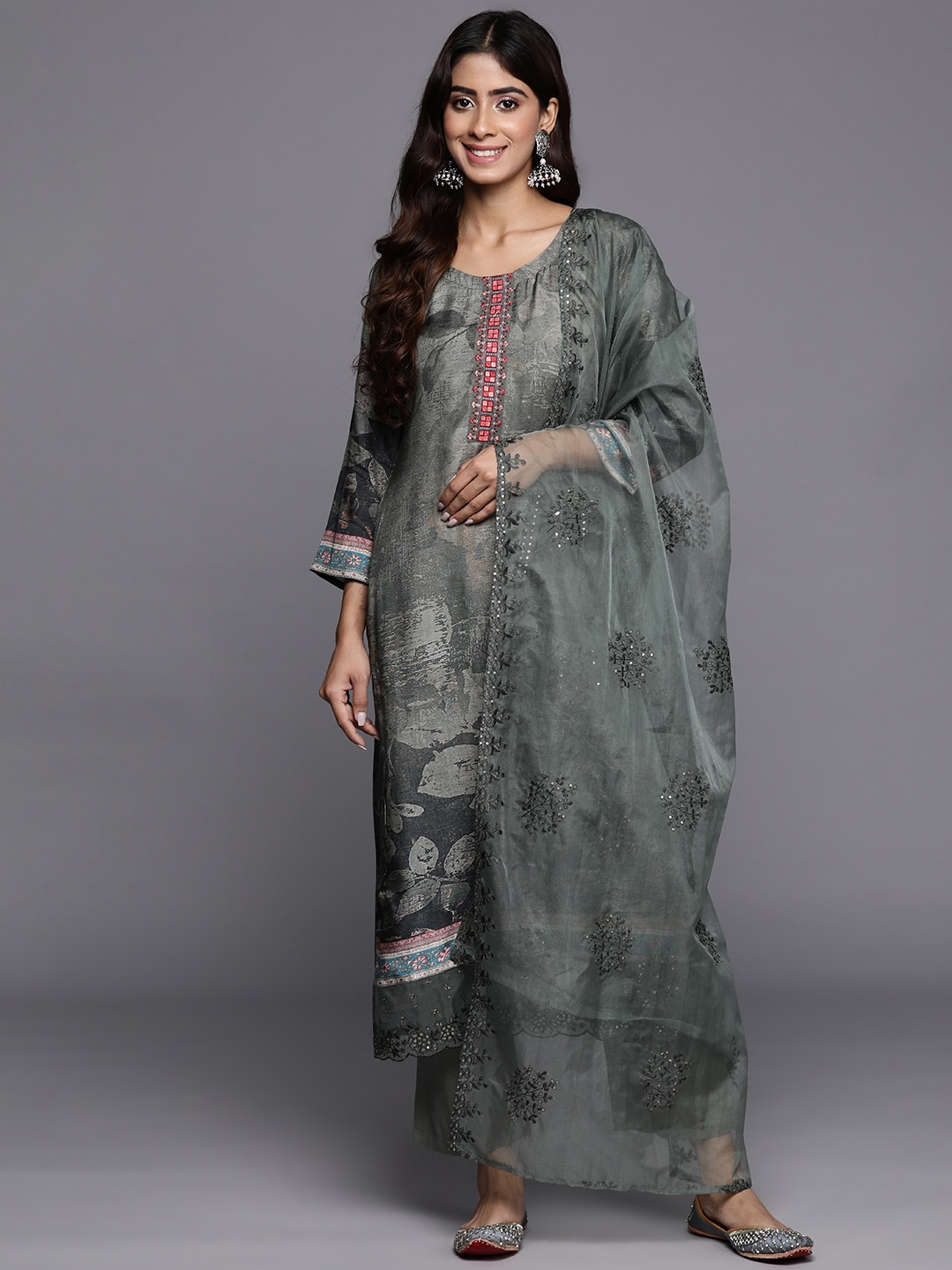 

Varanga Women Floral Print Regular Thread Work Kurta with Trousers & Dupatta, Green