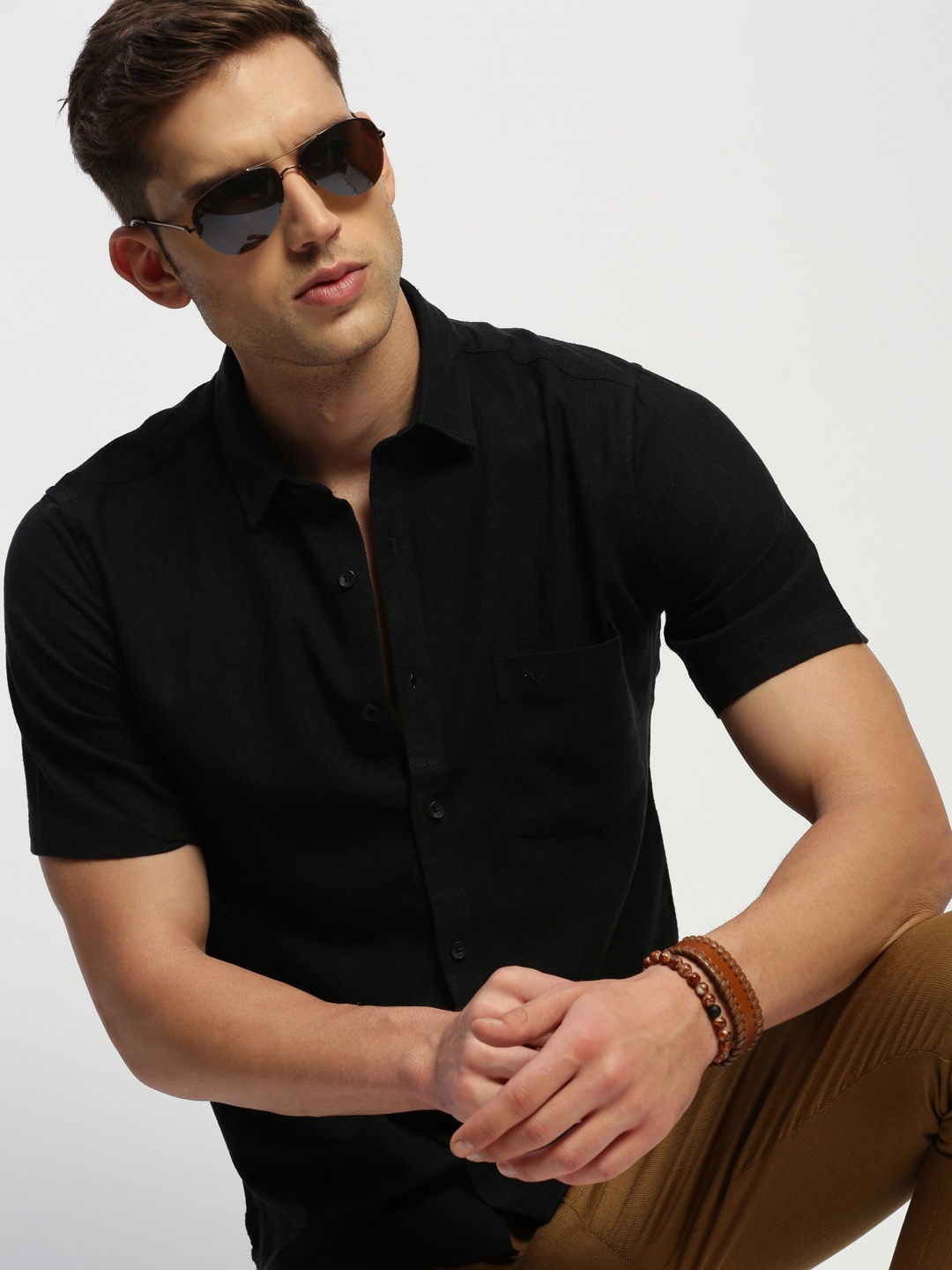 

SHOWOFF Standard Slim Fit Spread Collar Cotton Casual Shirt, Black