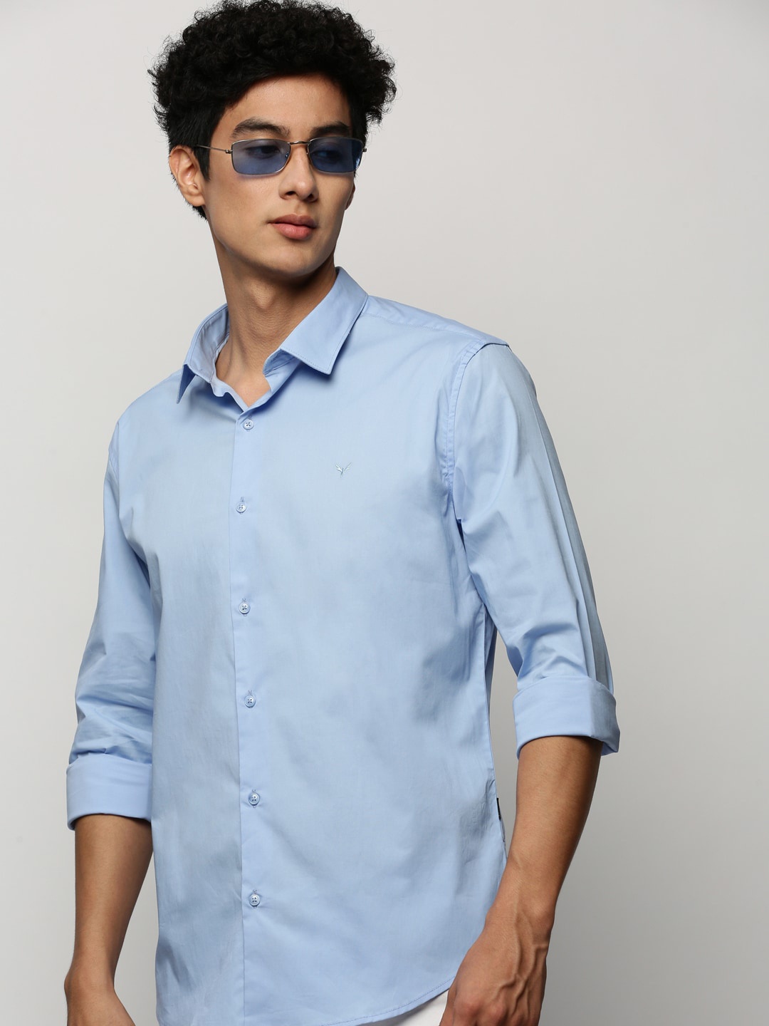 

SHOWOFF Premium Slim Fit Opaque Cotton Casual Shirt, Blue