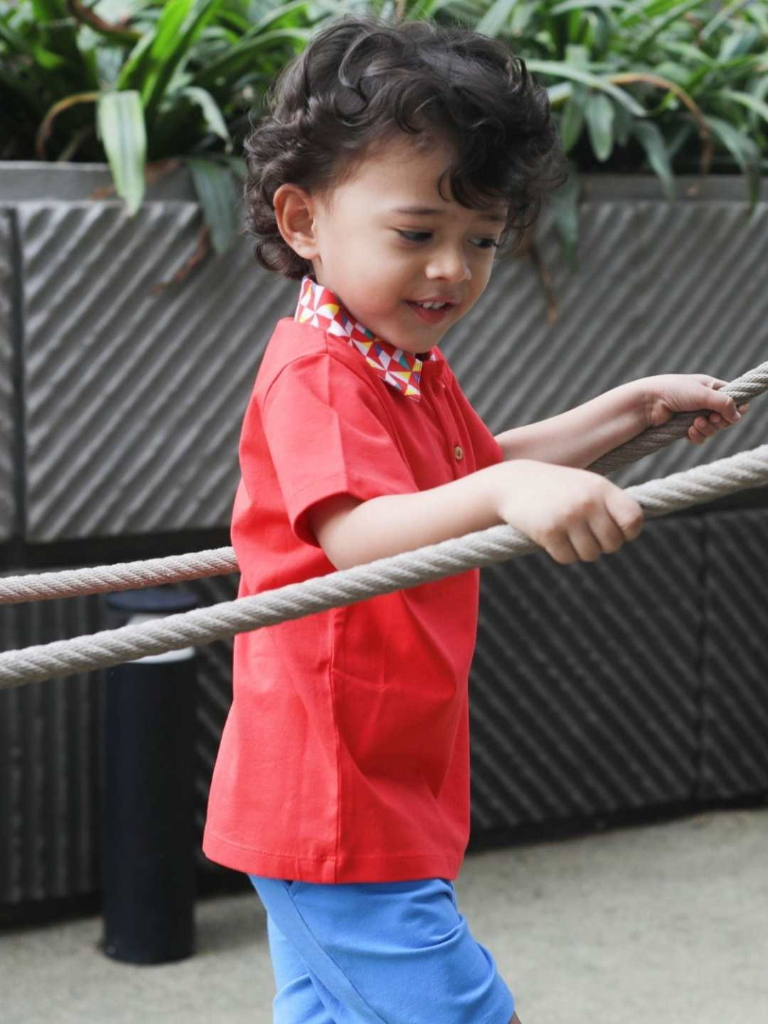 

Ola! Otter Boys Polo Collar Organic Cotton T-shirt, Red