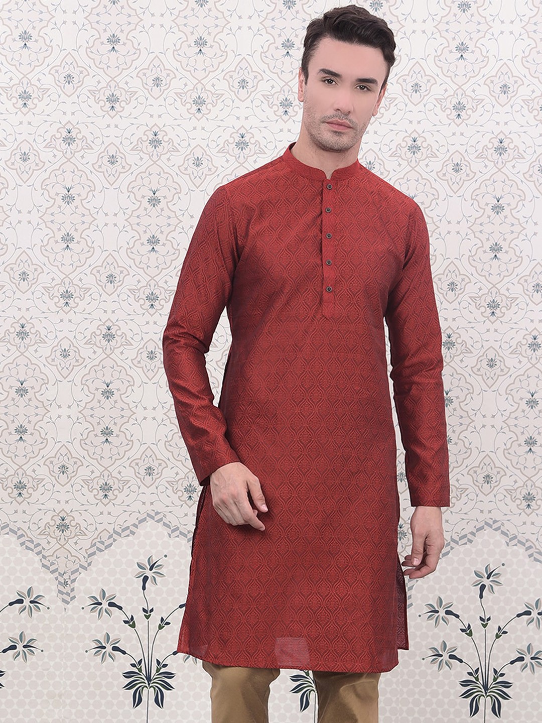 

Ode by House of Pataudi Floral Woven Design Mandarin Collar Long Sleeves Jacquard Kurta, Red