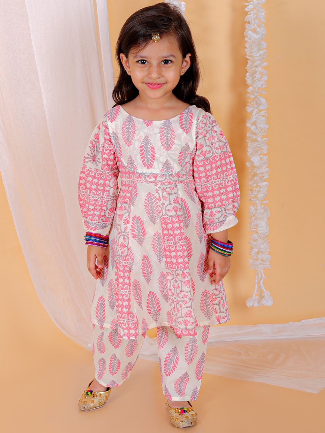 

The Mom Store Girls Floral Printed Pure Cotton Anarkali Kurta with Trousers, White