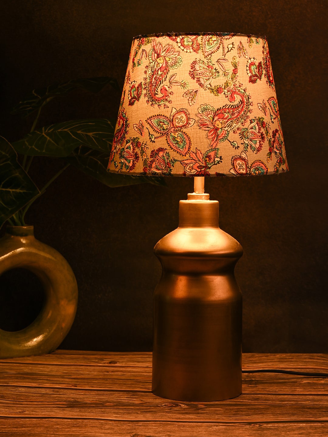 

green girgit Copper & Red Floral Printed Frustum Shape Copper Base Table Lamp