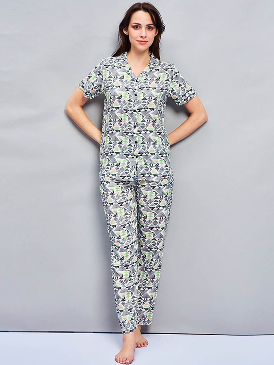 

July Geometric Printed Lapel Collar Night suit, Black