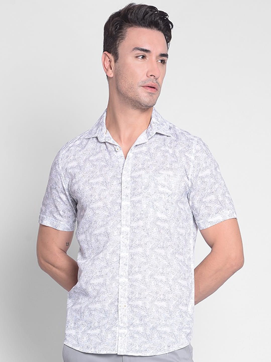 

Crimsoune Club Floral Printed Slim Fit Casual Shirt, White