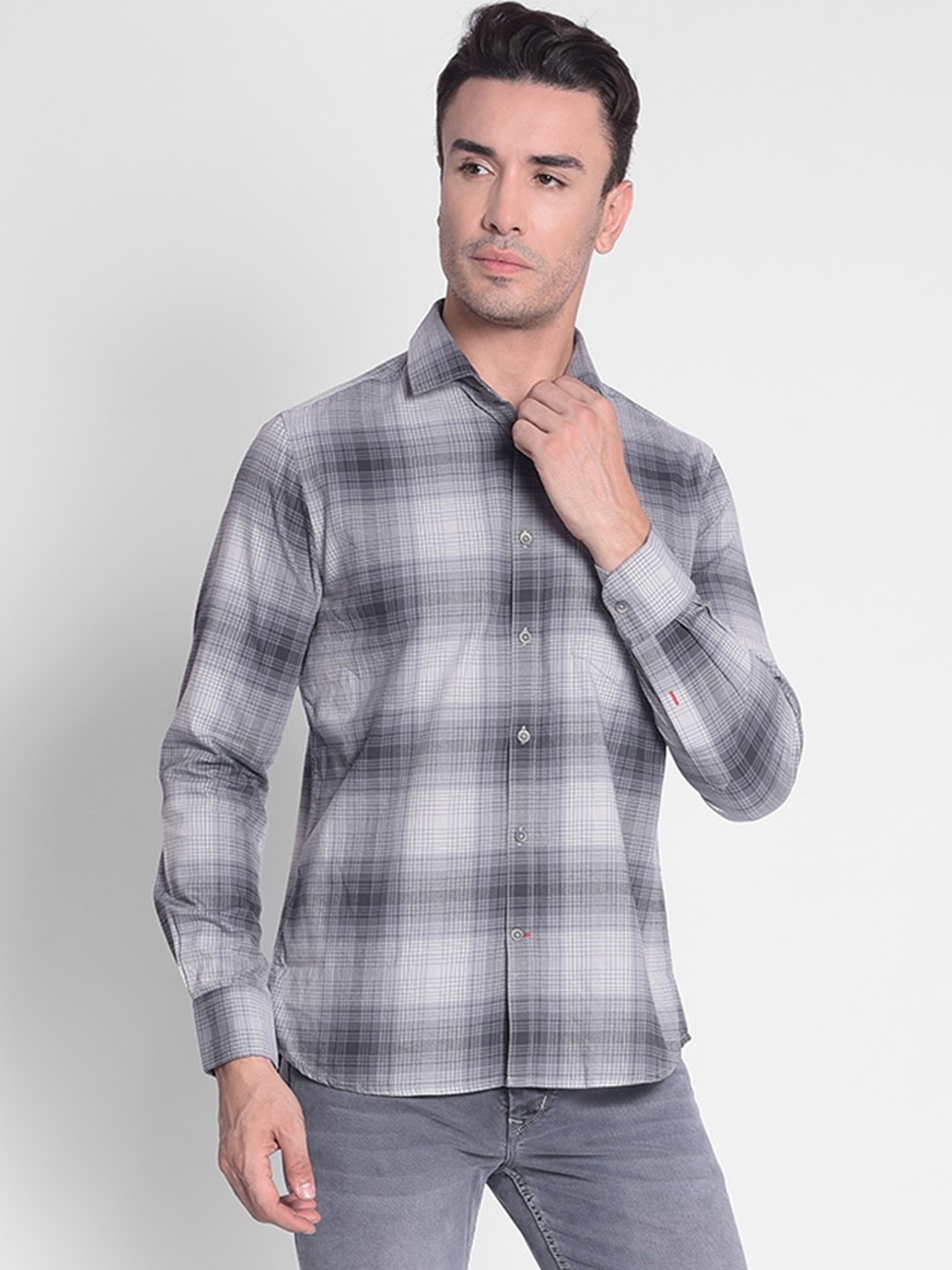 

Crimsoune Club Slim Fit Tartan Checks Spread Collar Cotton Casual Shirt, Grey