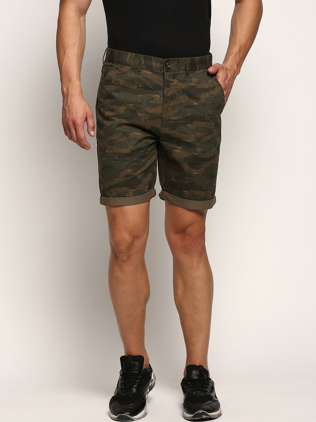 

SHOWOFF Men Camouflage Printed Cotton Shorts, Olive