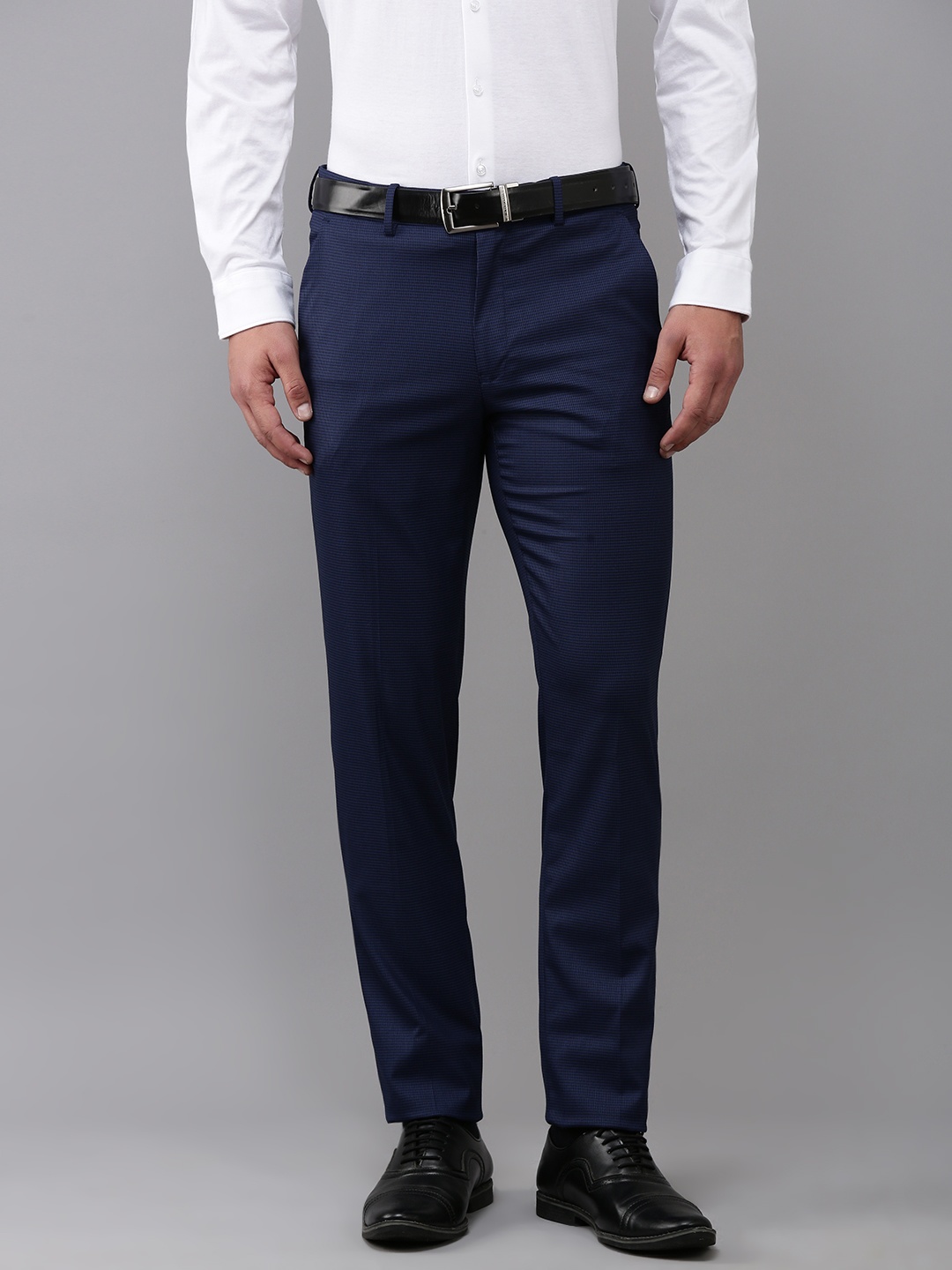 

Van Heusen Men Slim Fit Trousers, Navy blue