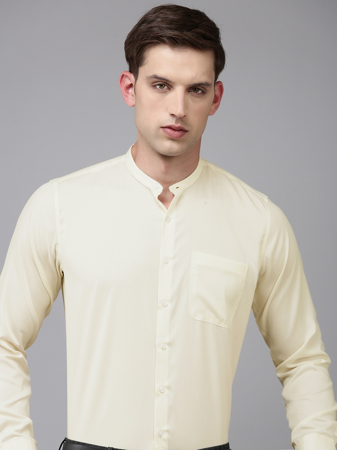 

Van Heusen Pure Cotton Solid Slim Fit Formal Shirt, Beige