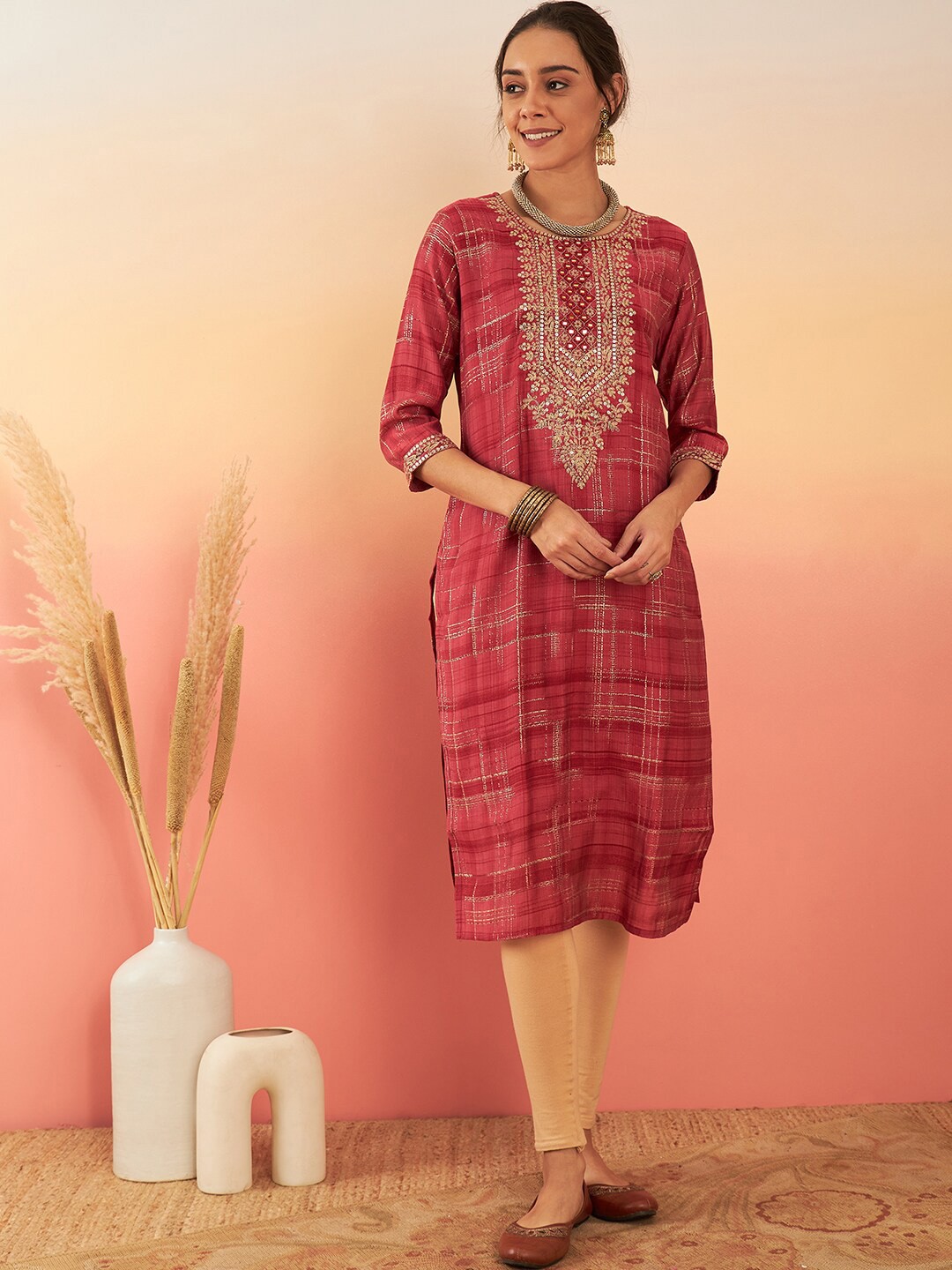 

Sangria Ethnic Embroidered Sequinned Chanderi Silk Straight Kurta, Red