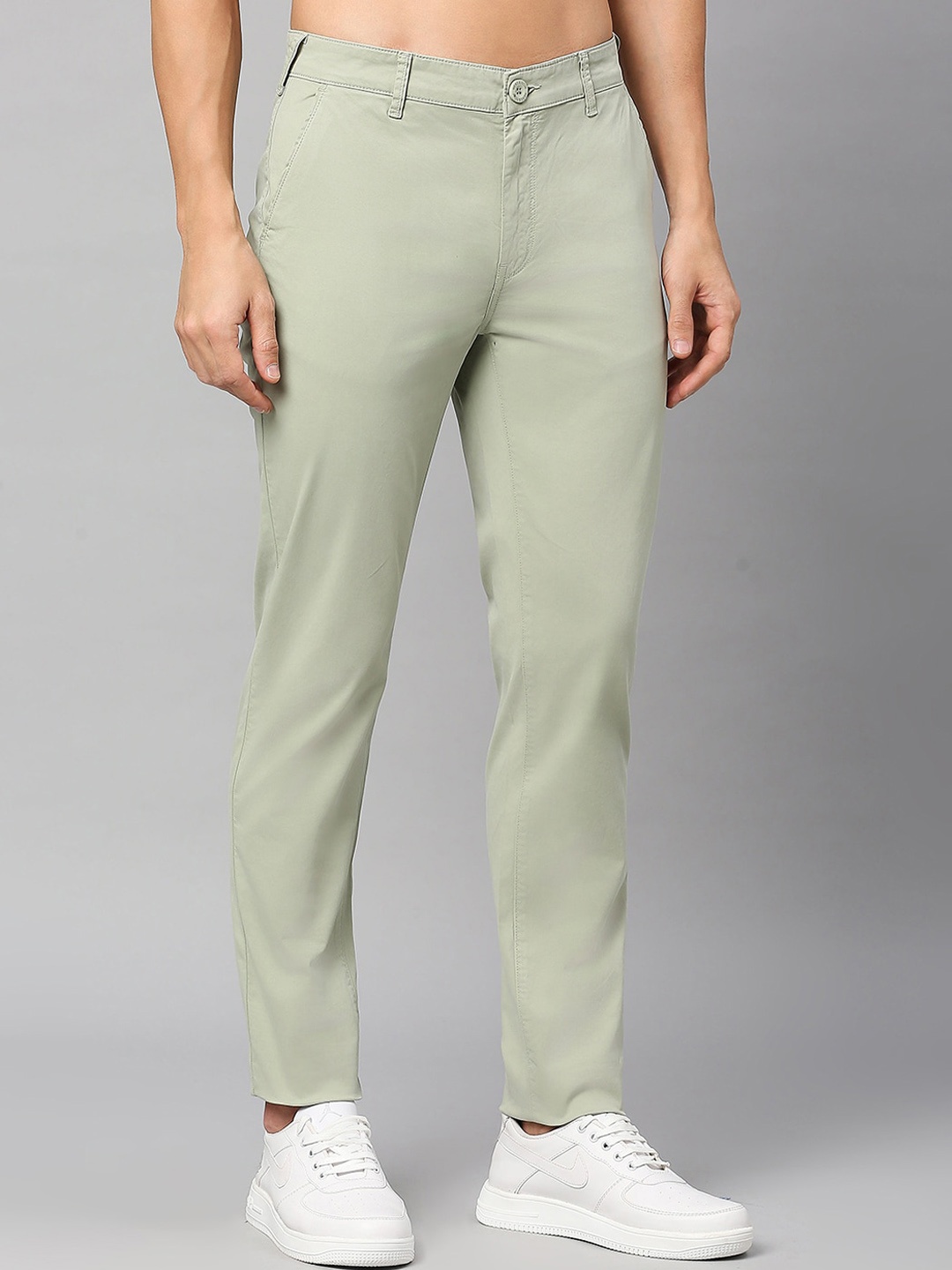 

Roadster Men Slim-Fit Mid-Rise Plain Cotton Trousers, Green