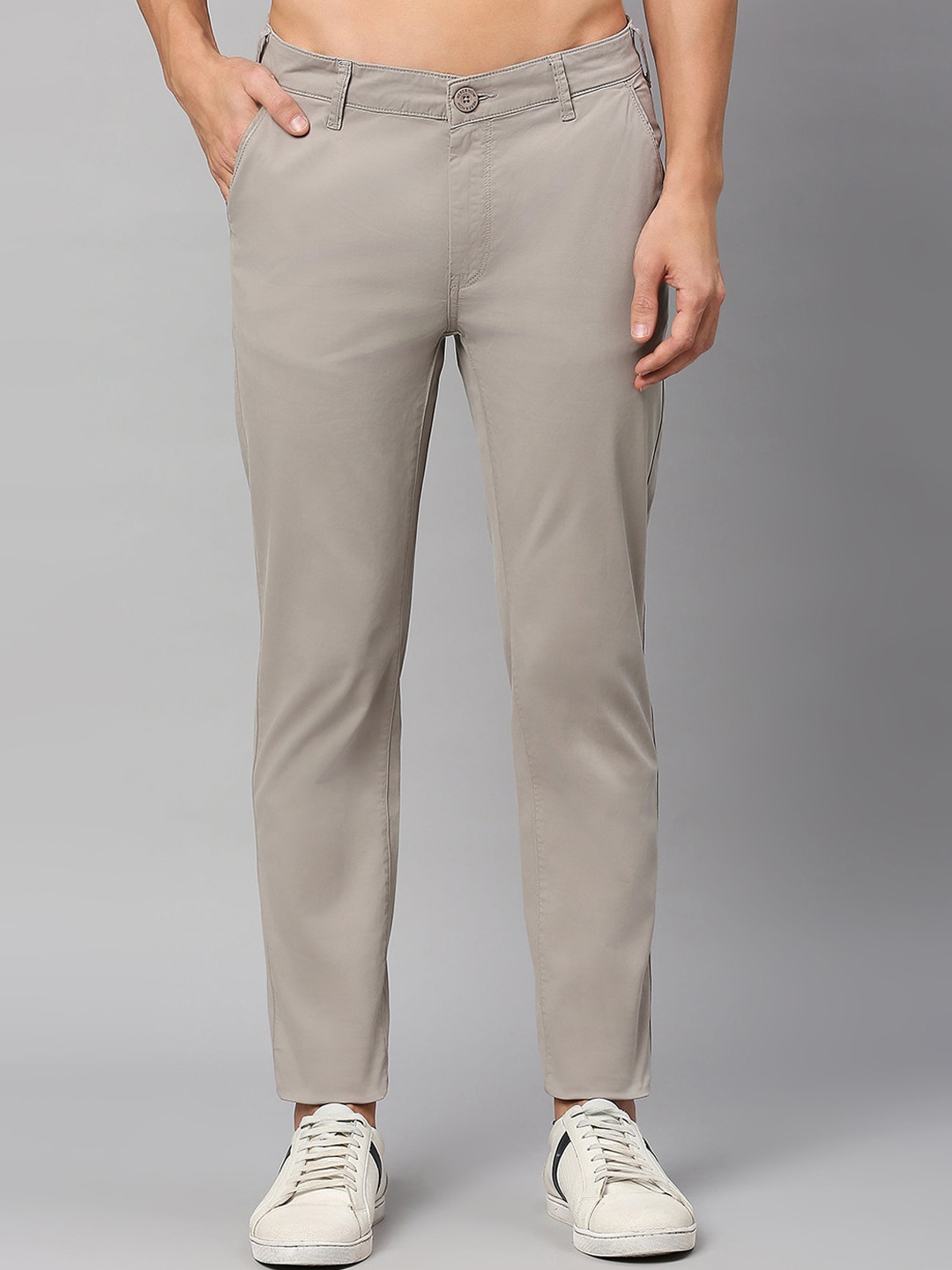 

Roadster Men Grey Slim-Fit Mid-Rise Regular Plain Cotton Trousers