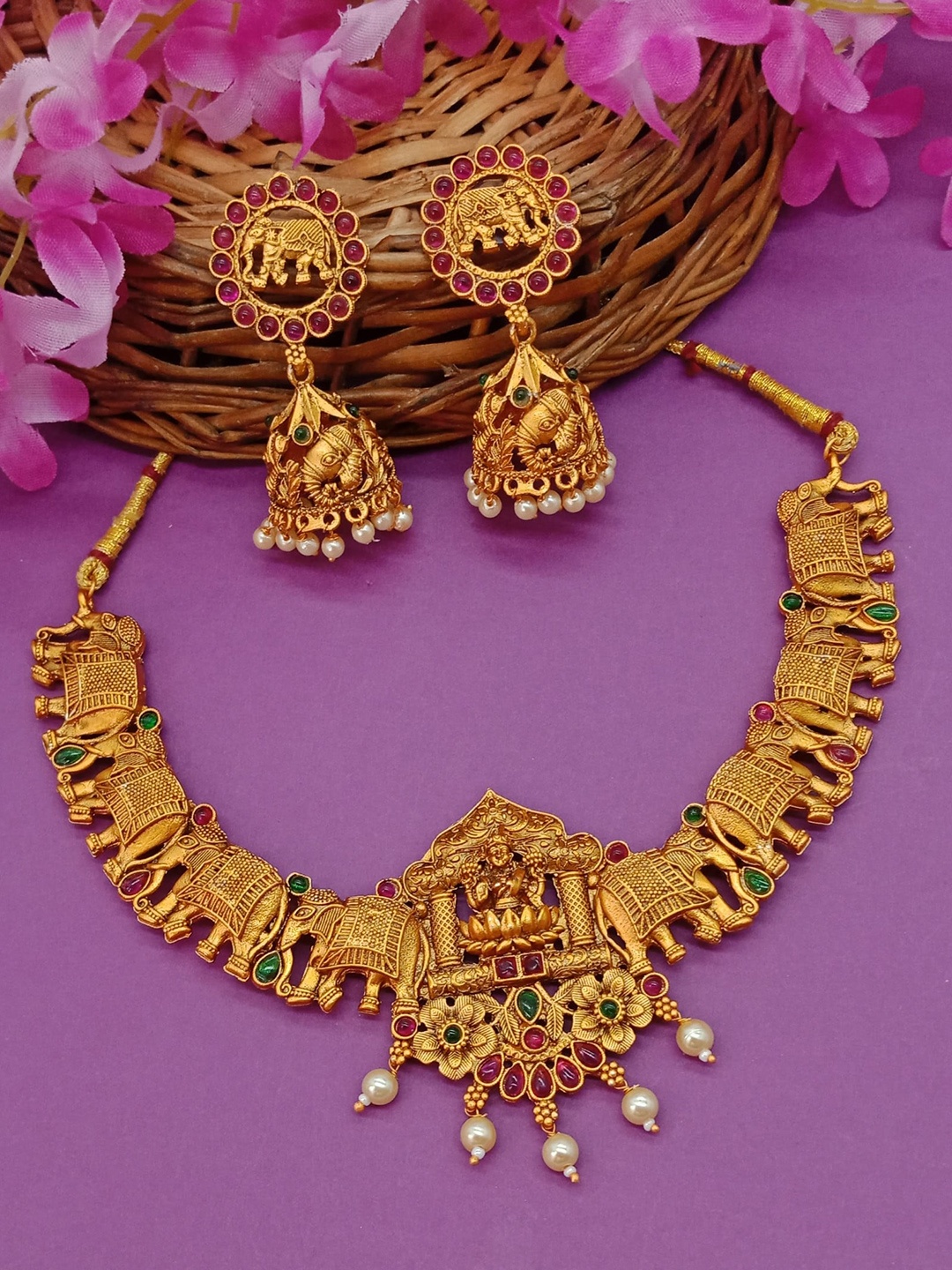 

AASHISH IMITATION Gold-Plated Kundan & Pearls Studded Temple Jewellery Set