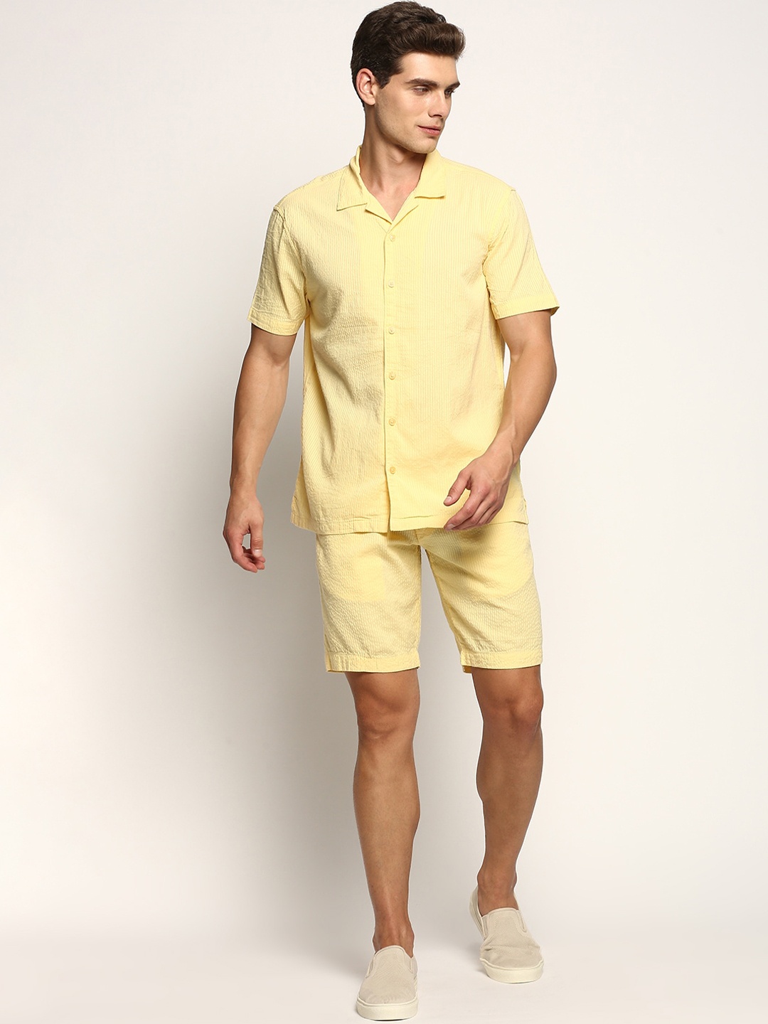 

SHOWOFF Lapel Collar Pure Cotton Shirt With Short, Yellow