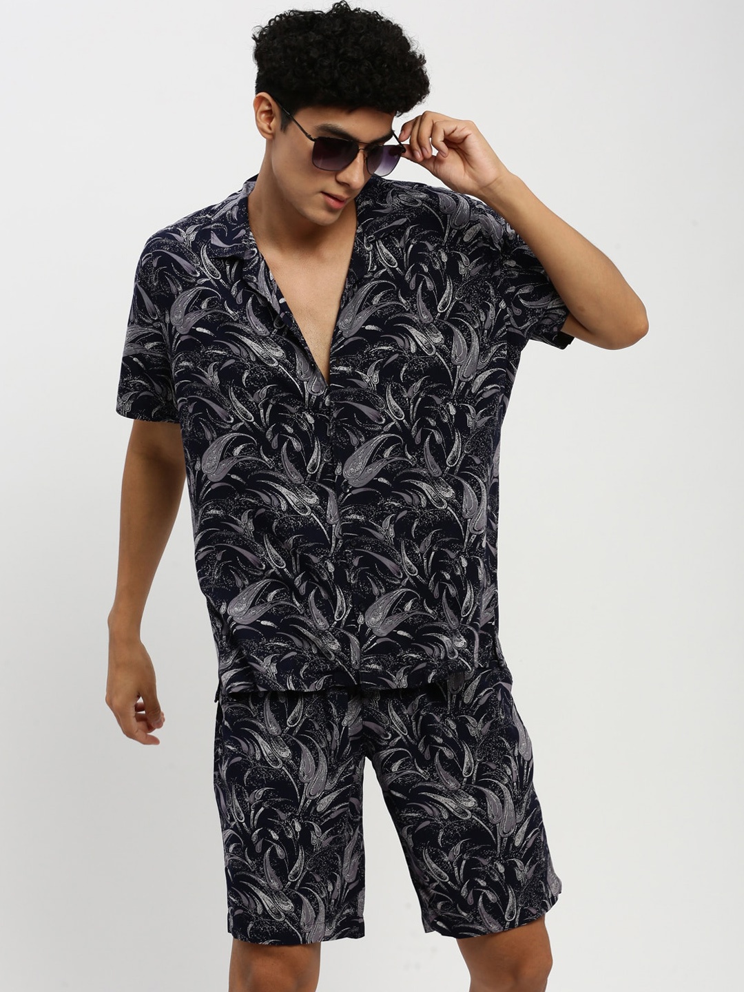 

SHOWOFF Printed Lapel Collar Shirt With Short, Navy blue