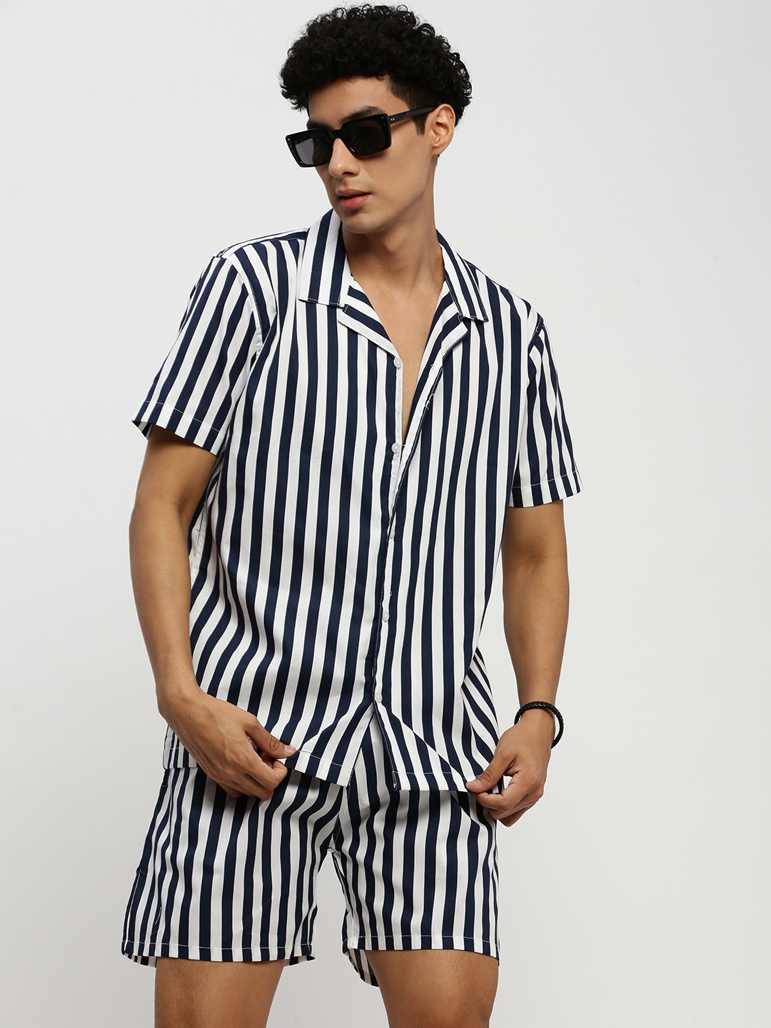 

SHOWOFF Striped Shirt And Shorts, Navy blue