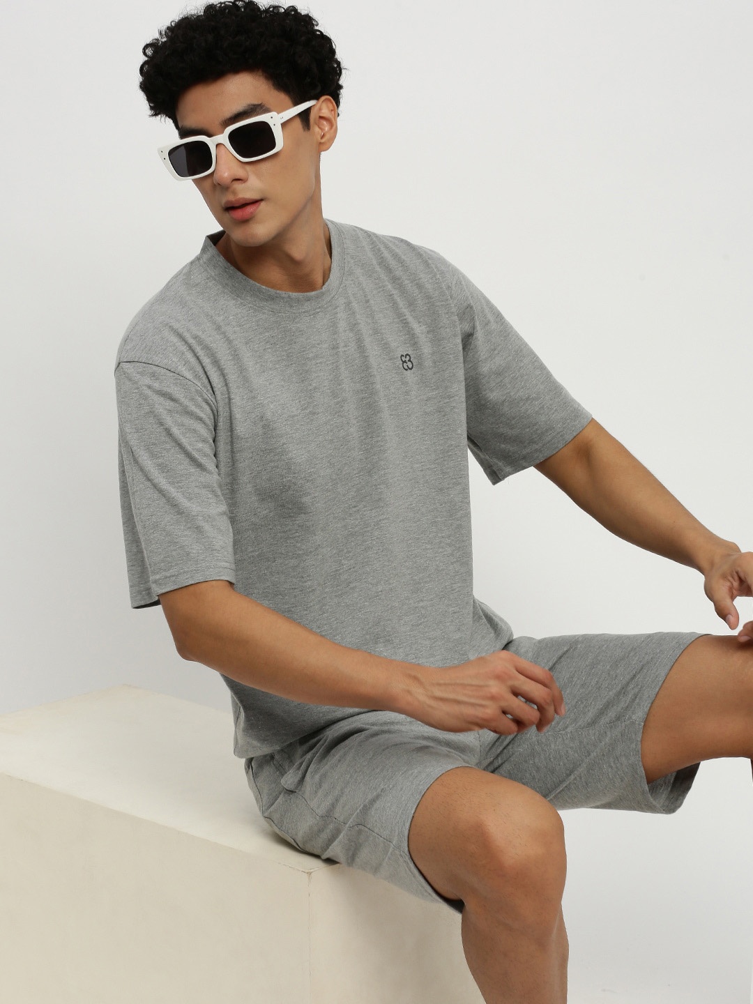 

SHOWOFF Round Neck T-Shirt & Shorts, Grey