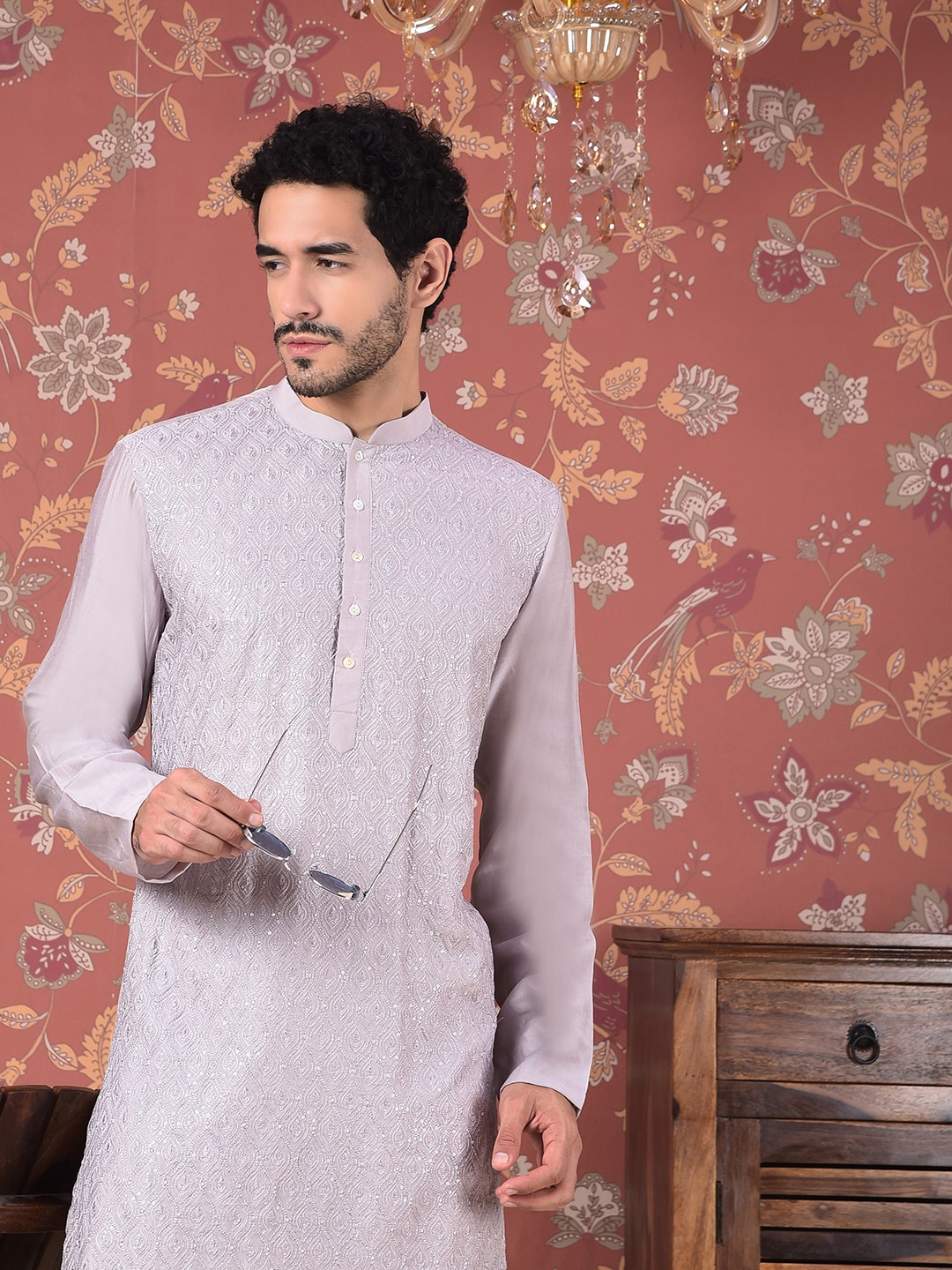

House of Pataudi Ethnic Motifs Embroidered Straight Kurta With Salwar, Lavender