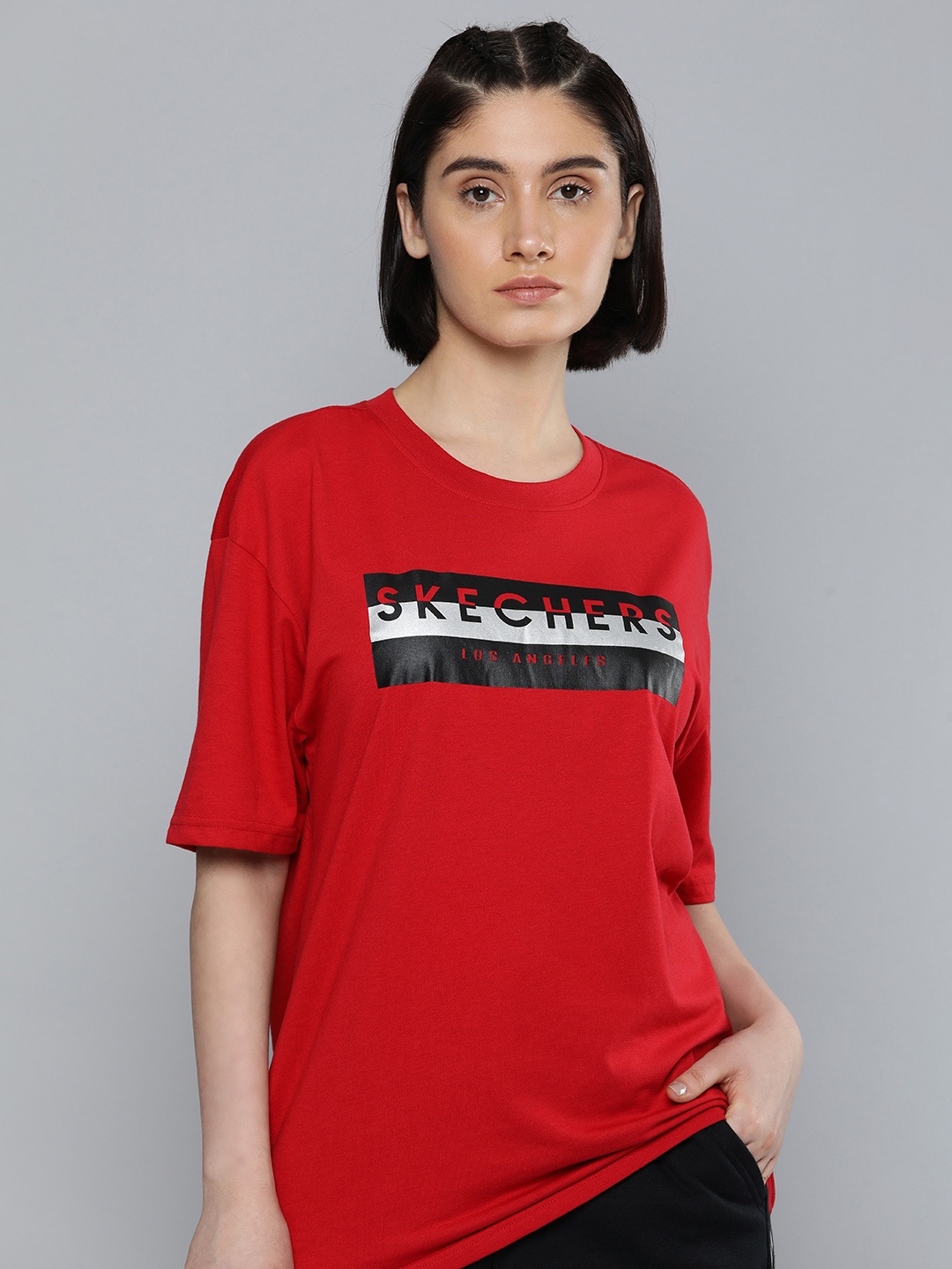 

Skechers Printed Drop-Shoulder Sleeves Lounge T-shirt, Red