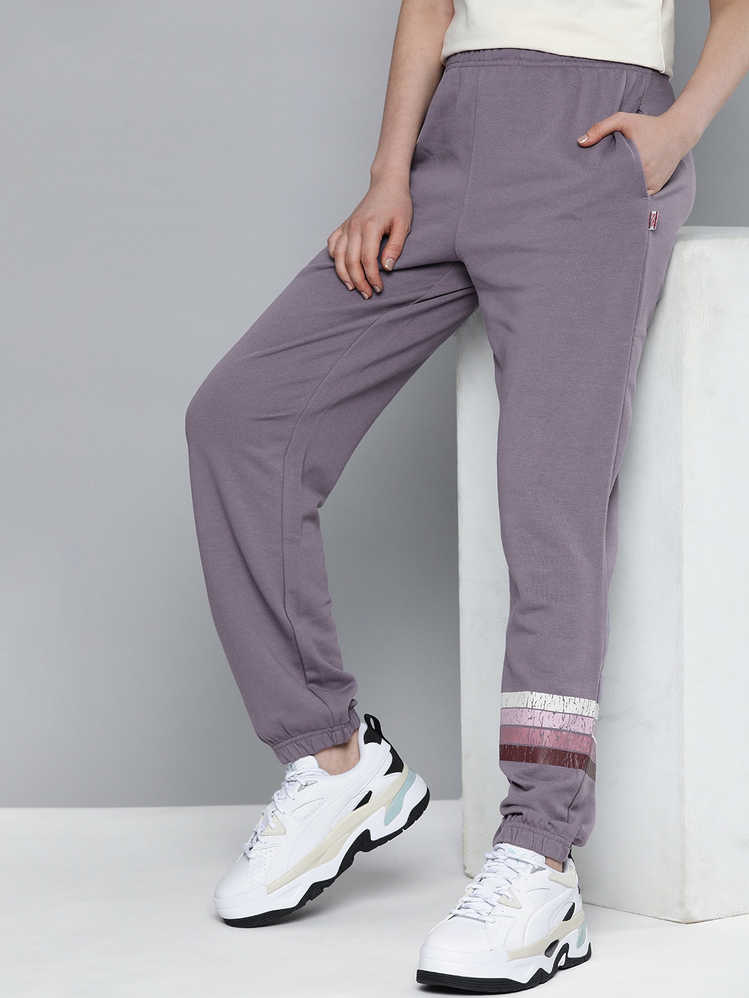 

Skechers Women Moisture wicking BOBS PURRRFECT TERRY Striped Detail Joggers, Lavender