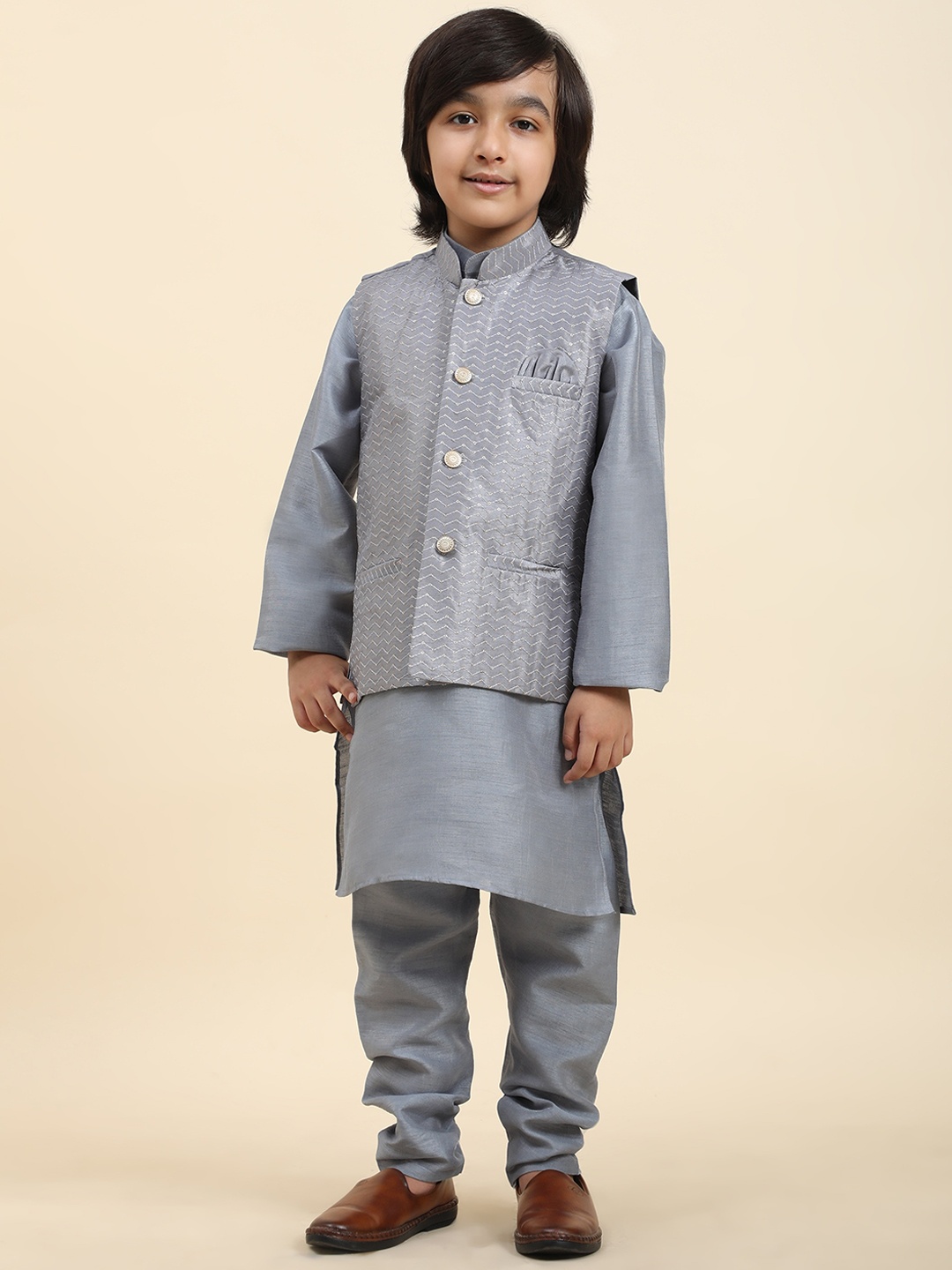 

Pro-Ethic STYLE DEVELOPER Boys Pure Silk Straight Kurta & Churidar With Nehru Jacket, Grey